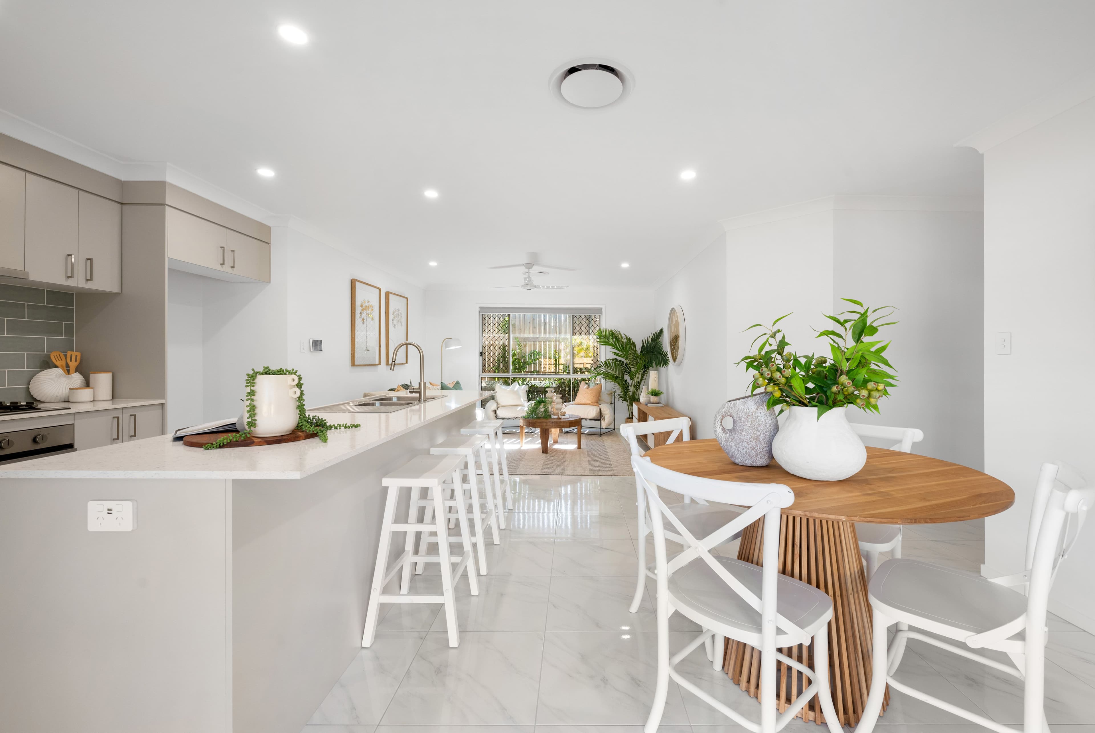 21 Glenwood Place, The Gap QLD 4061, The Gap - Thumbnail 2