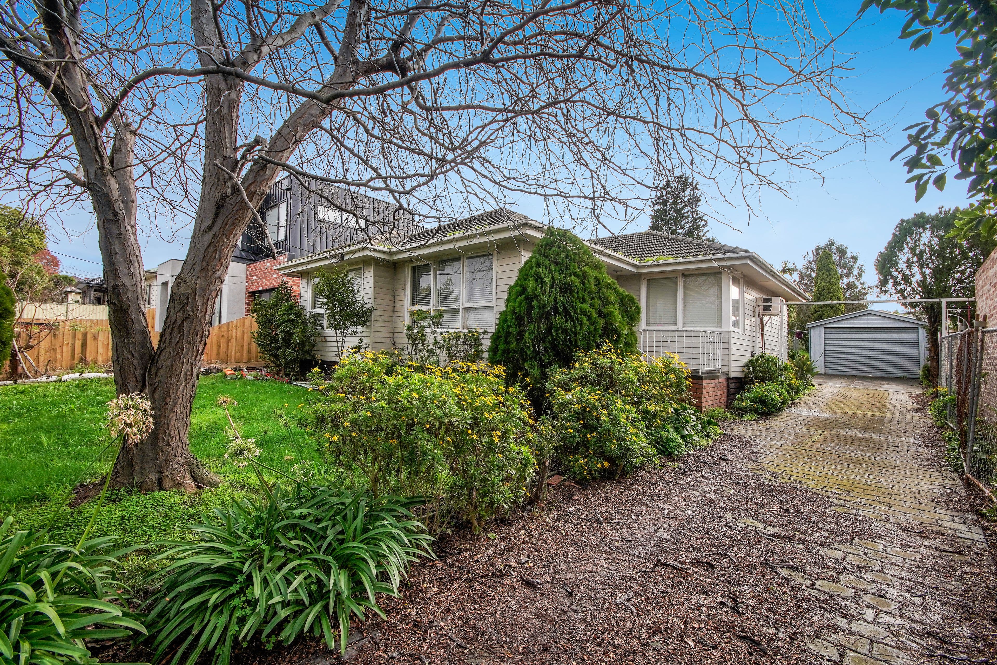 8 Ramleh Road, Reservoir VIC 3073, Reservoir - Thumbnail 3