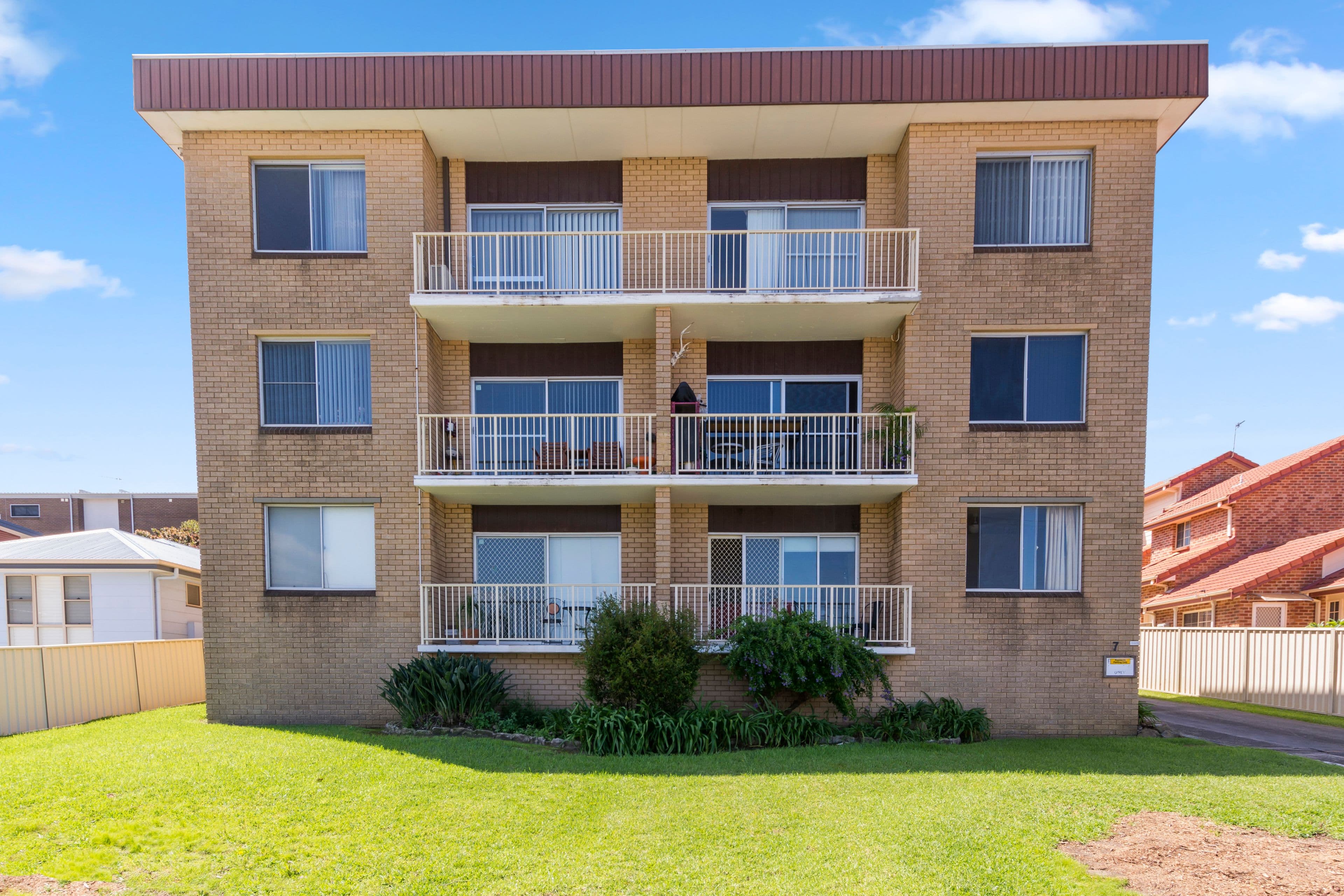 7 Russell Street, Woonona NSW 2517, Woonona - Image 1