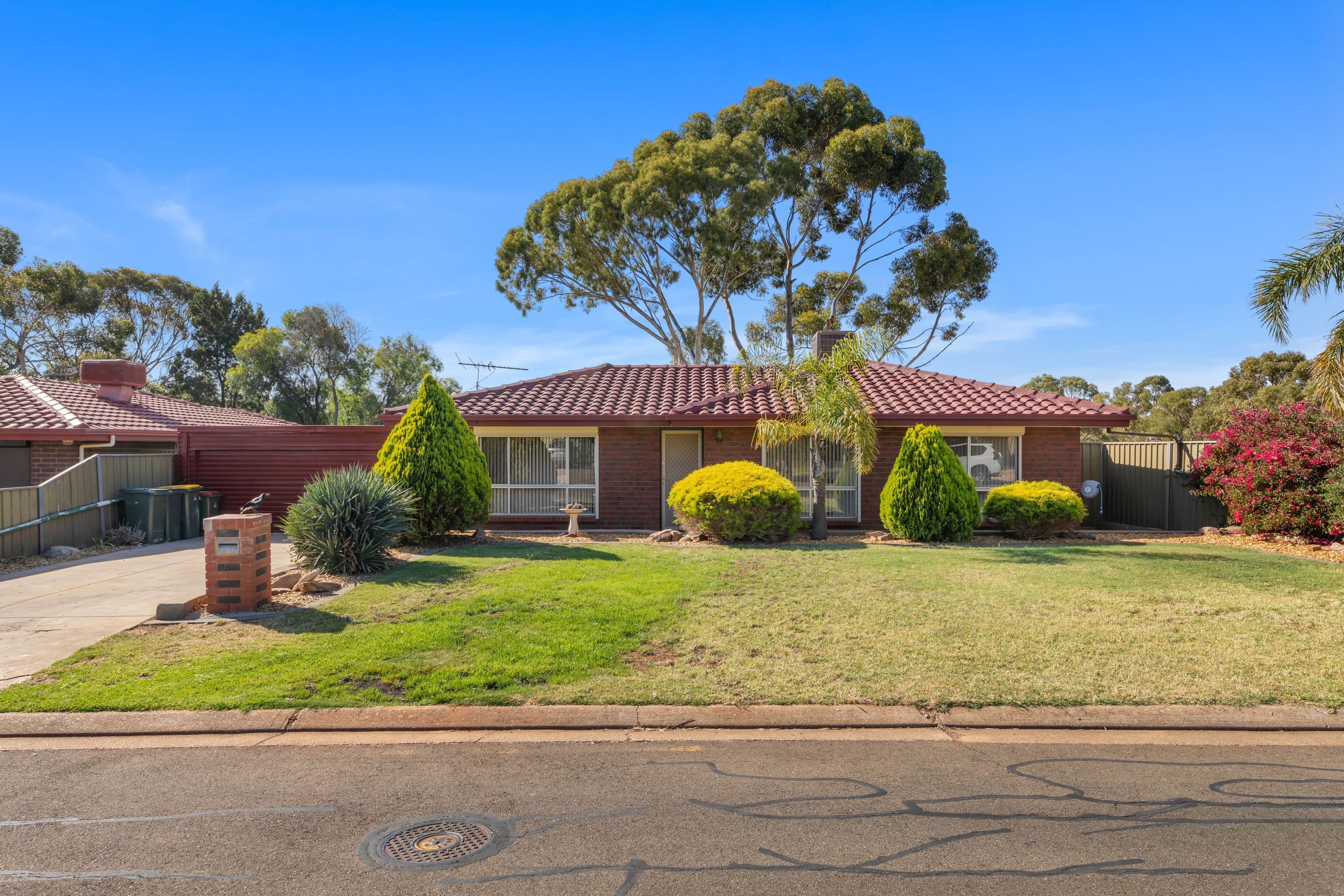 15 Otama Court, Craigmore SA 5114, Craigmore - Thumbnail 2