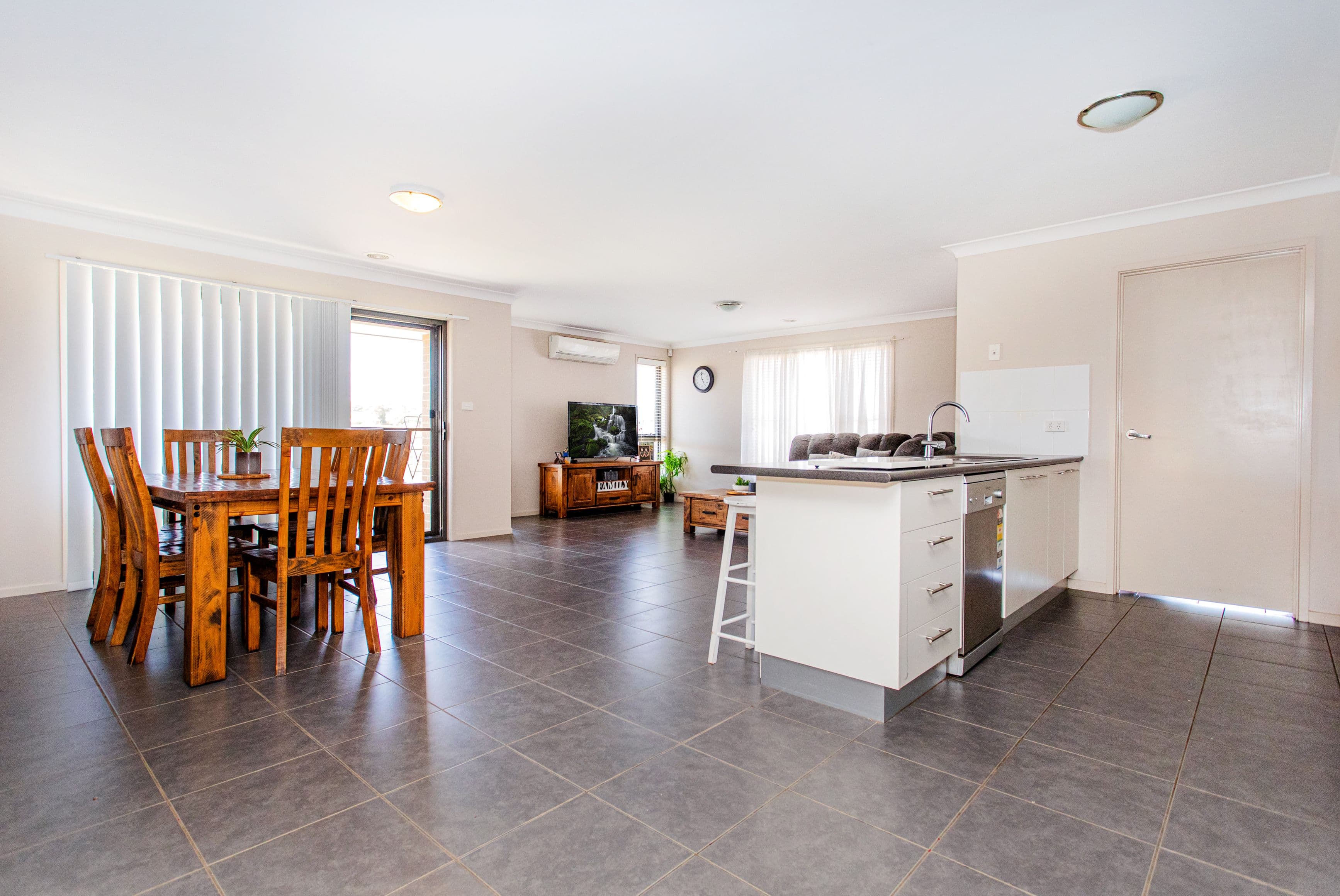 5 Burgundy Street, Cowra NSW 2794, Cowra - Thumbnail 3