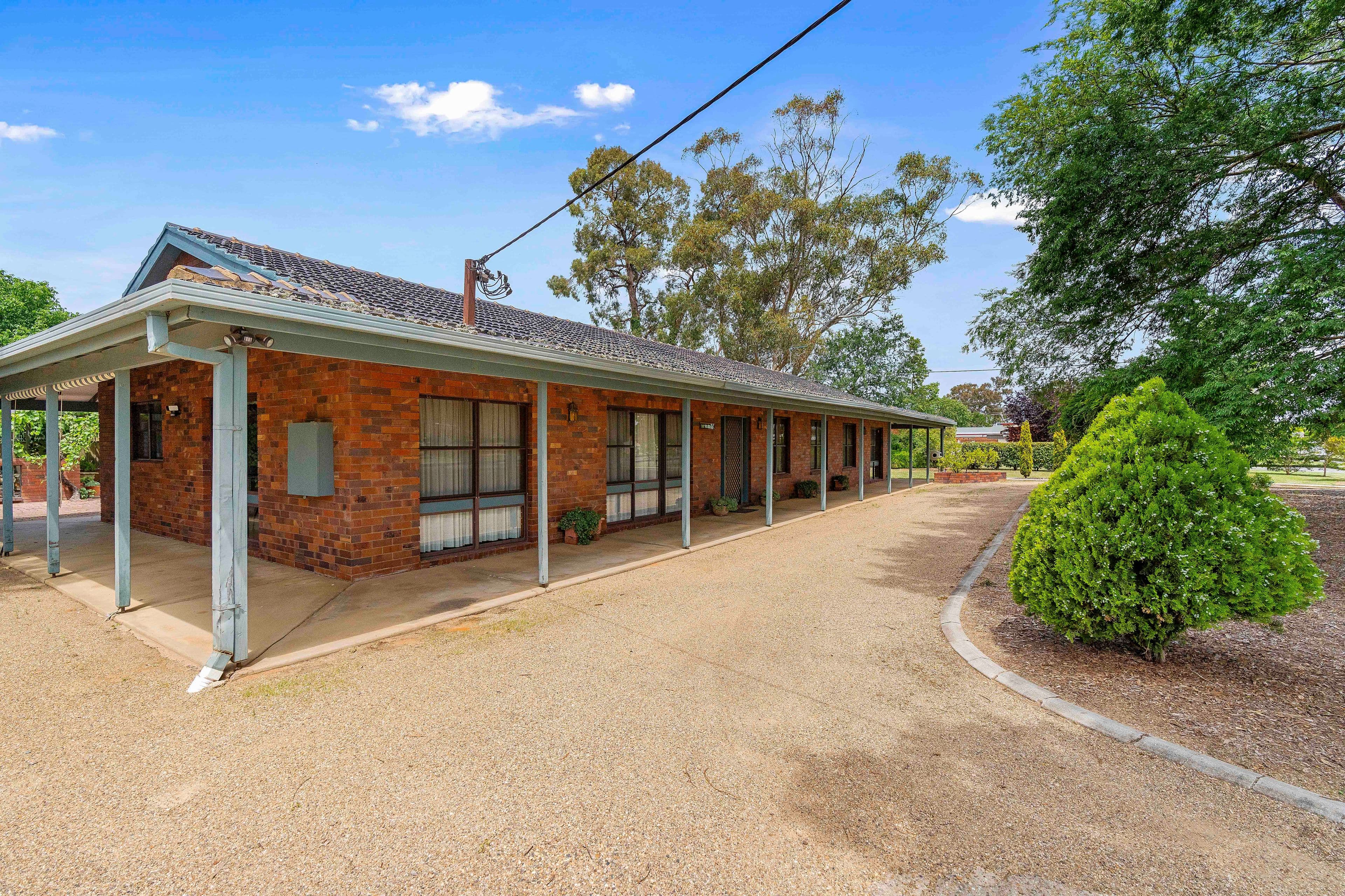 41-43 Inglis Street, Lake Albert NSW 2650, Lake Albert - Thumbnail 2