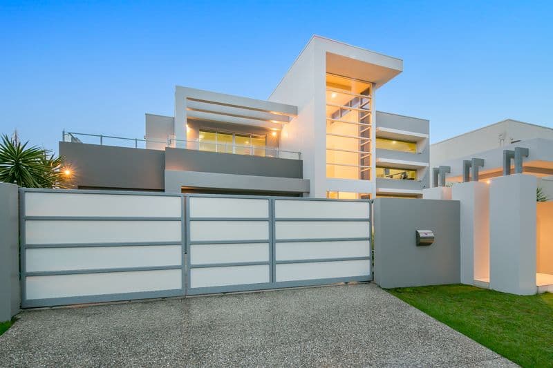 25 Hampton Court, Sovereign Islands QLD 4216, Sovereign Islands - Thumbnail 2