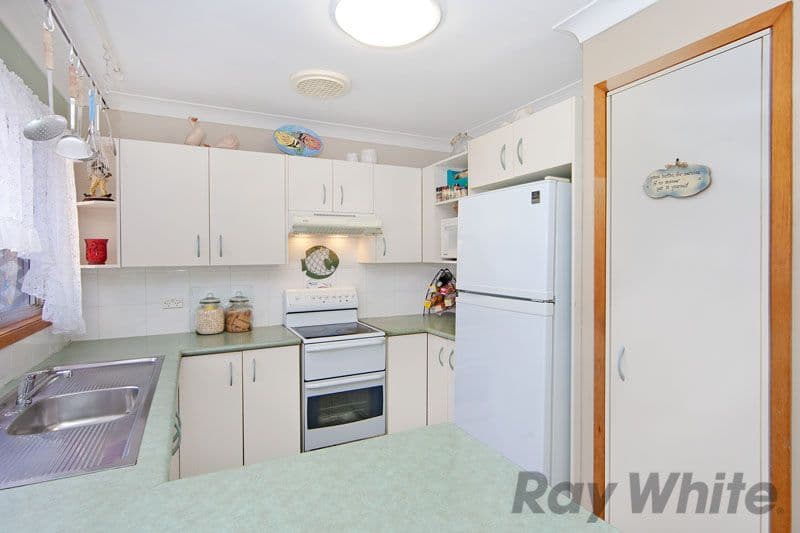 22 Margot Avenue, GOROKAN NSW 2263, Gorokan - Thumbnail 5