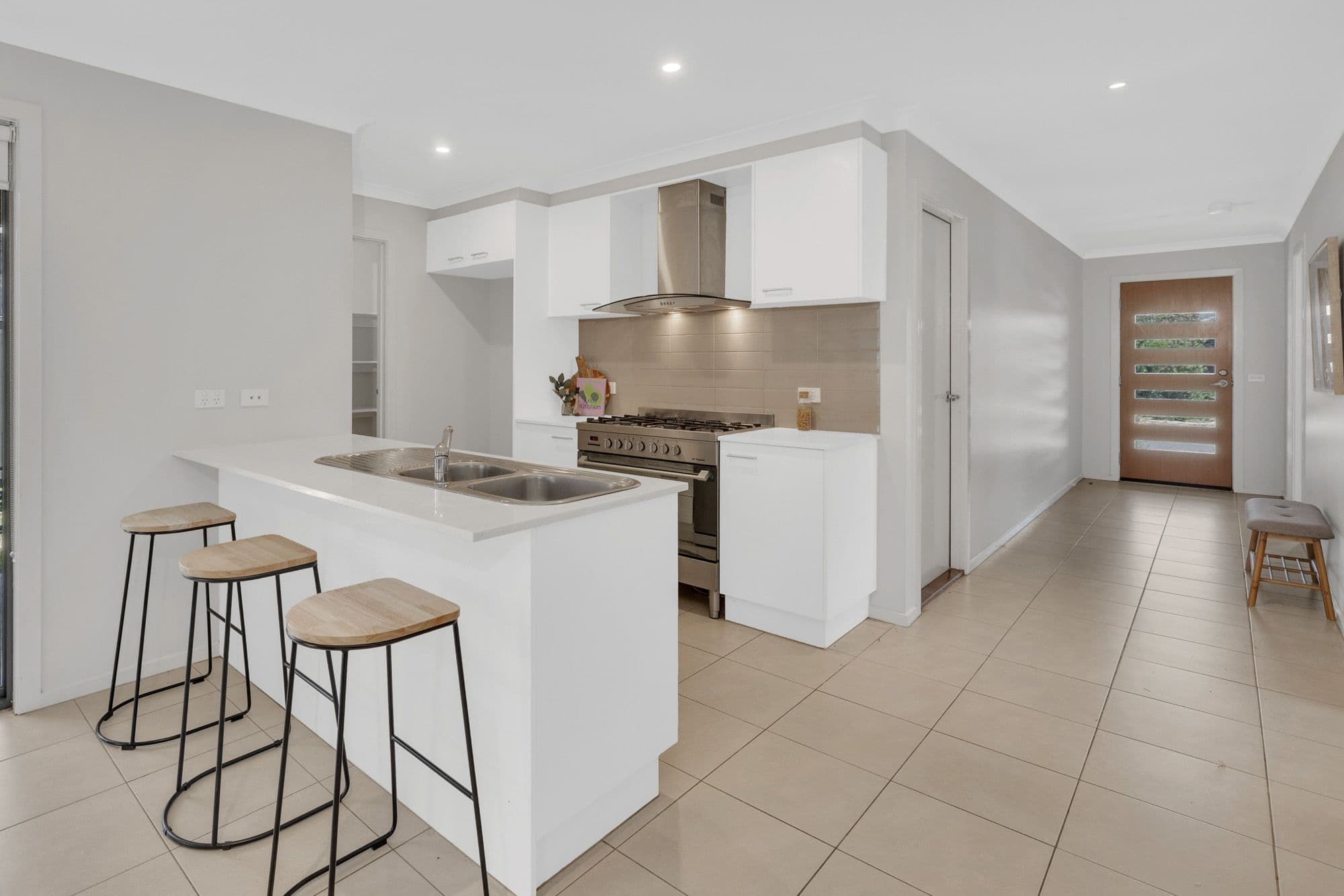 26 Ixora Crescent, MANOR LAKES VIC 3024, Manor Lakes - Thumbnail 2