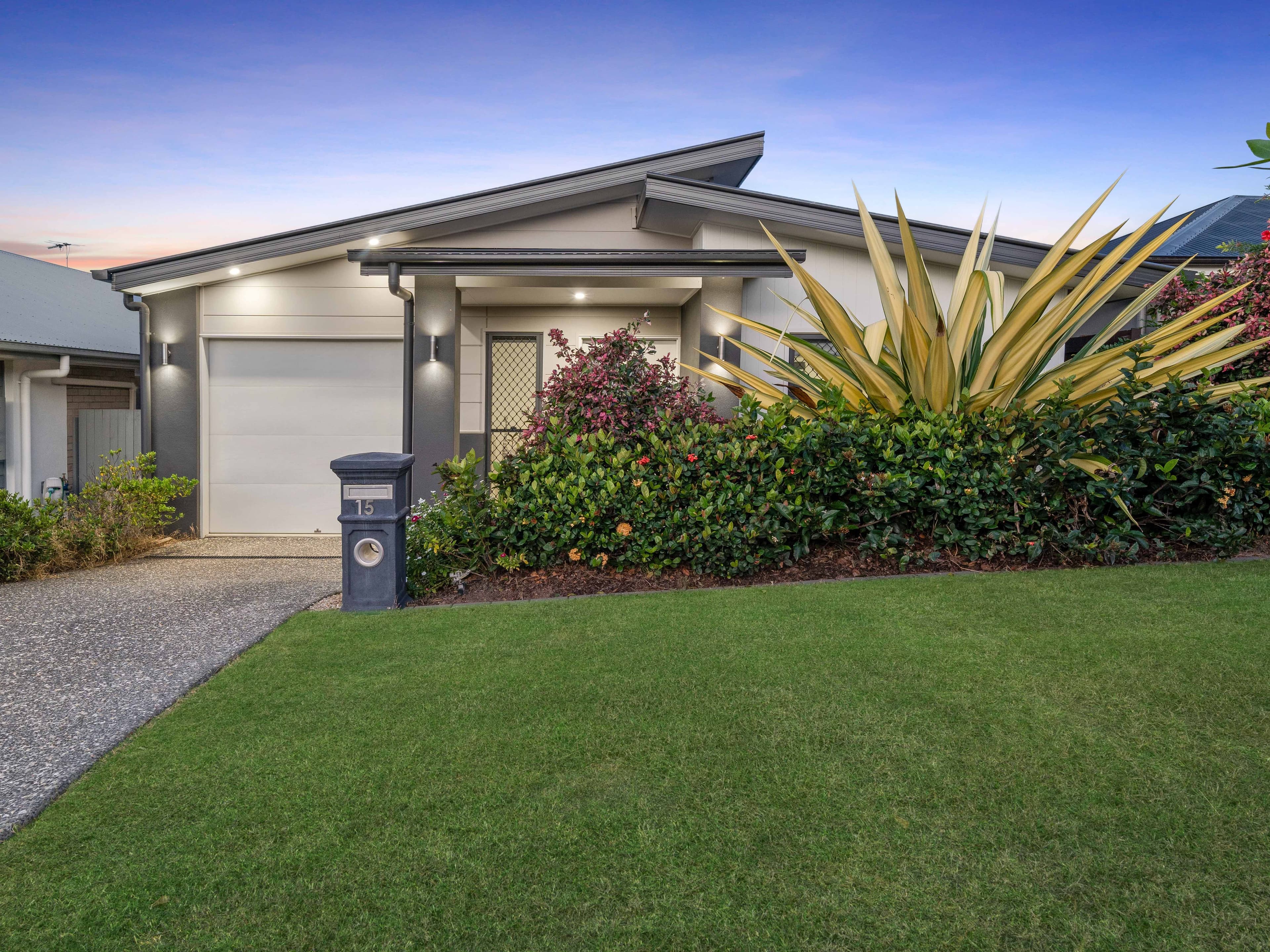 15 Dinden Road, South Ripley QLD 4306, South Ripley - Image 1