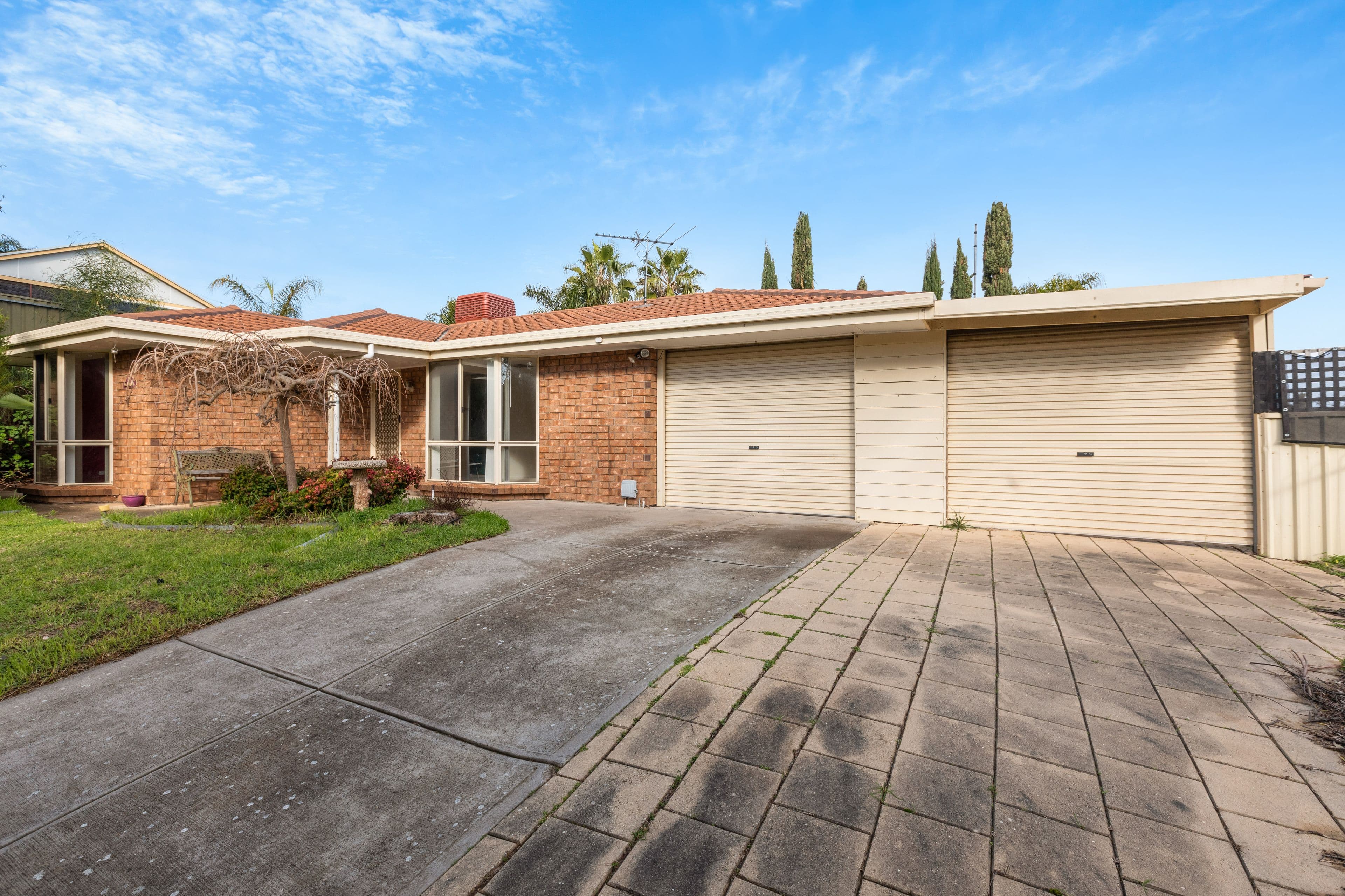 14 Parsee Court, Hallett Cove SA 5158, Hallett Cove - Thumbnail 2
