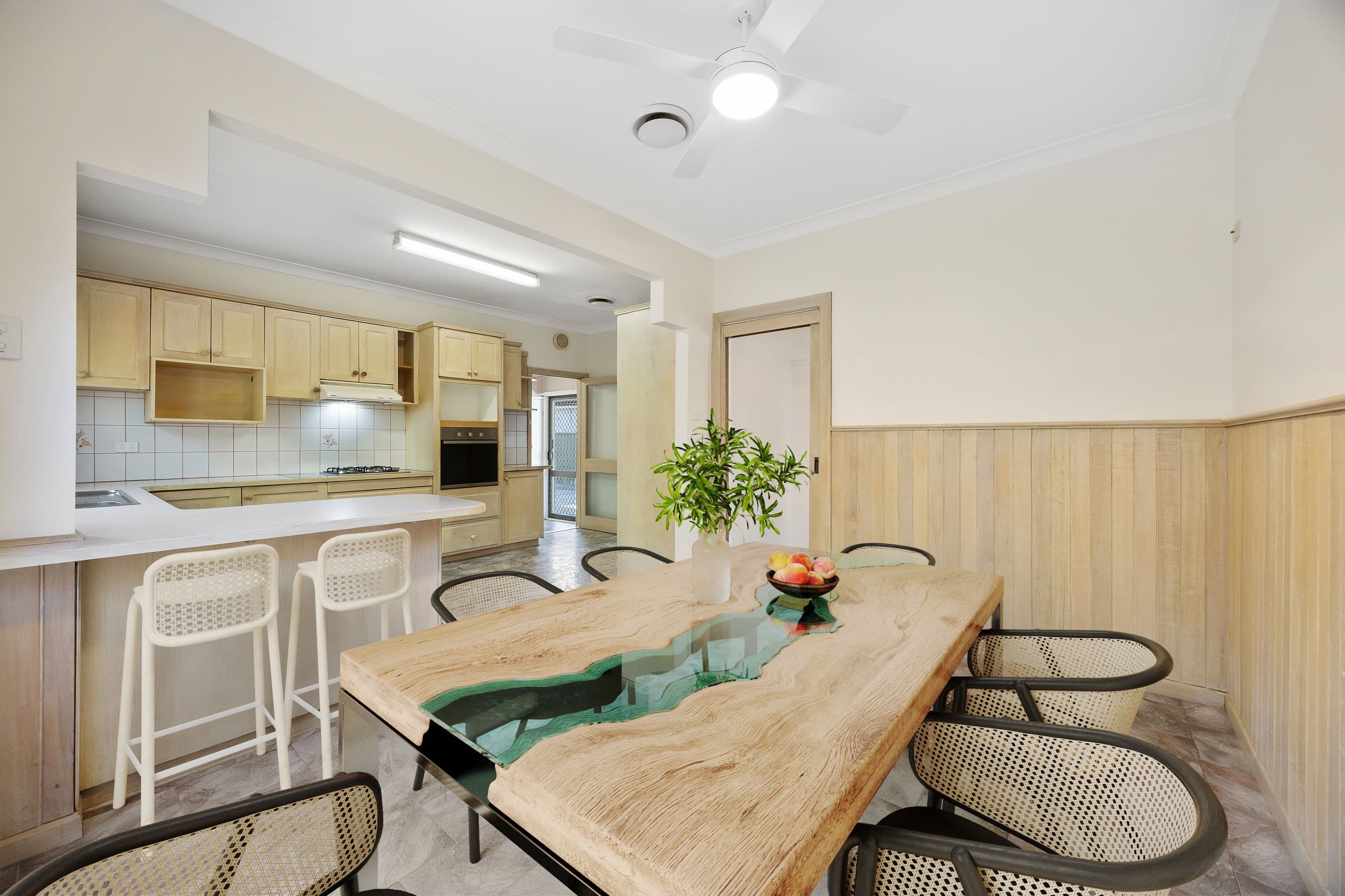 211 Lexton Street, Wendouree VIC 3355, Wendouree - Thumbnail 5