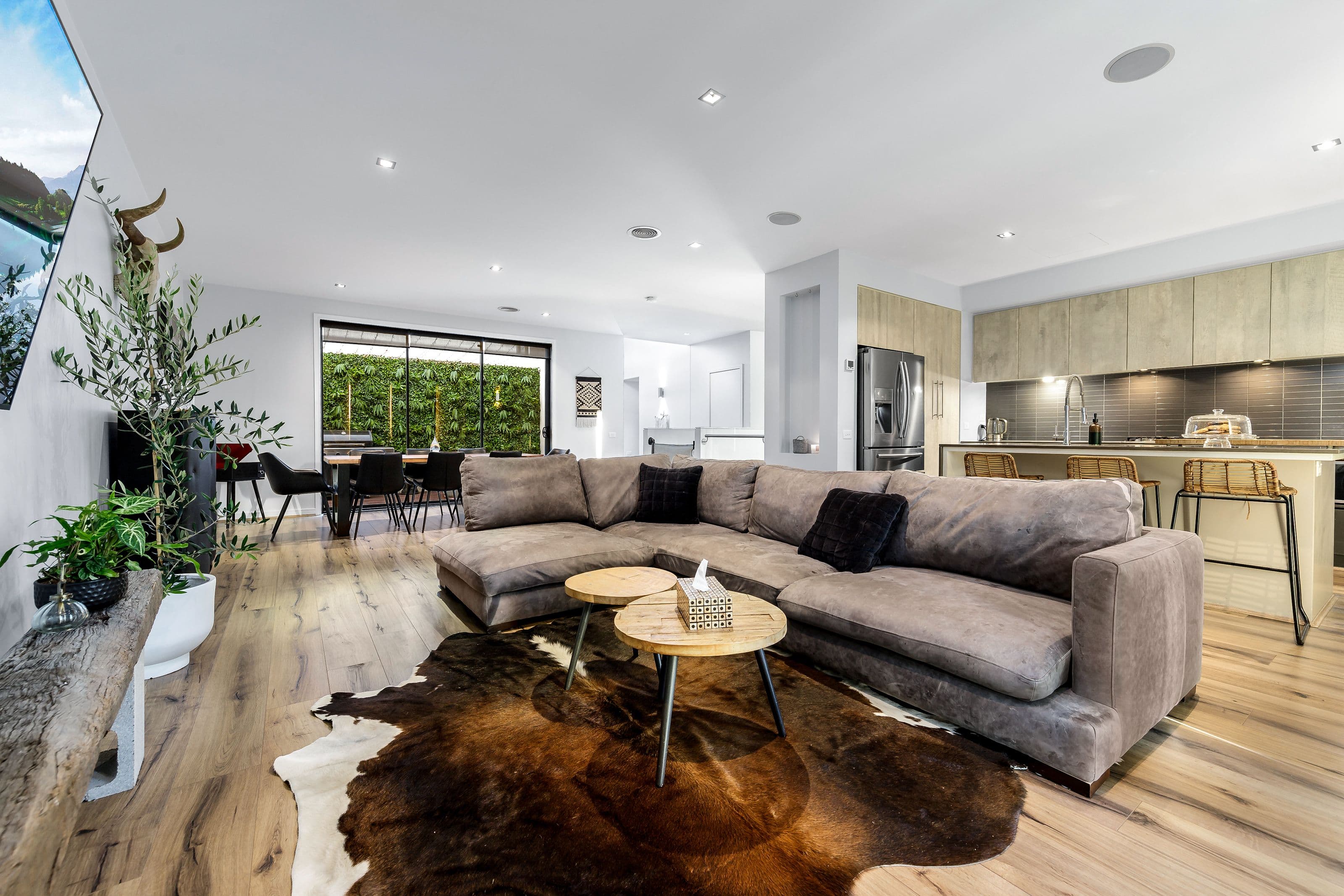 44 Waverley Park Drive, Mulgrave VIC 3170, Mulgrave - Thumbnail 4