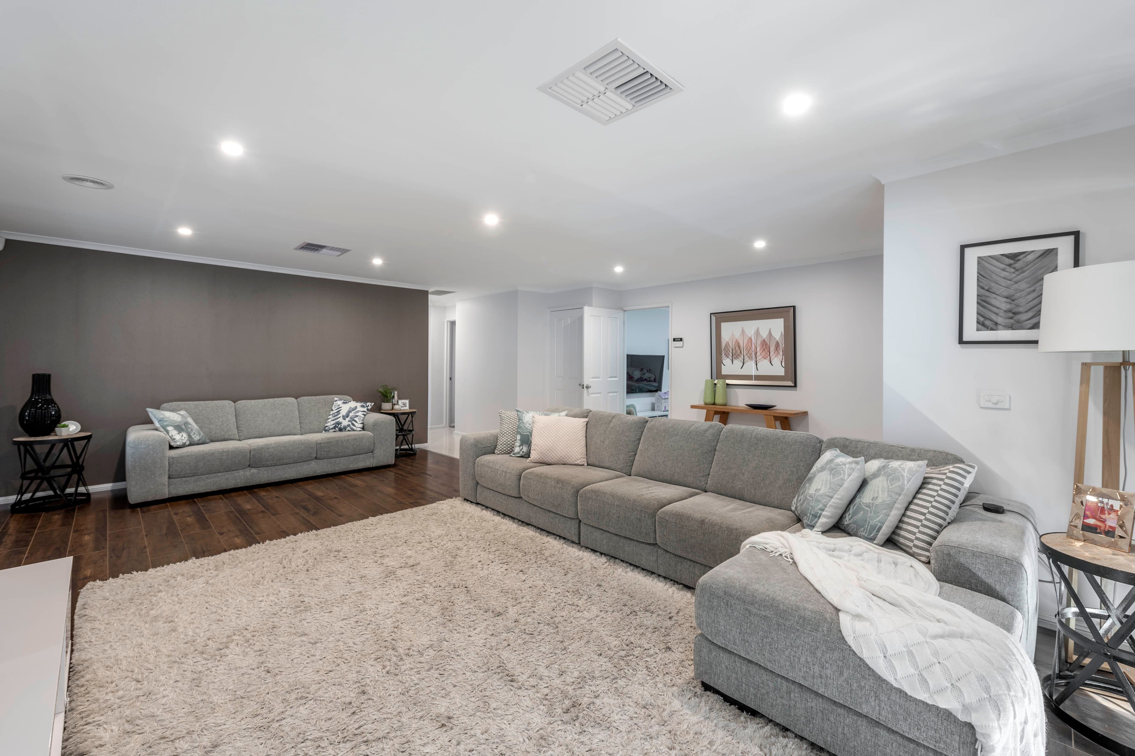 31 Pannamena Crescent, Jerrabomberra - Thumbnail 2