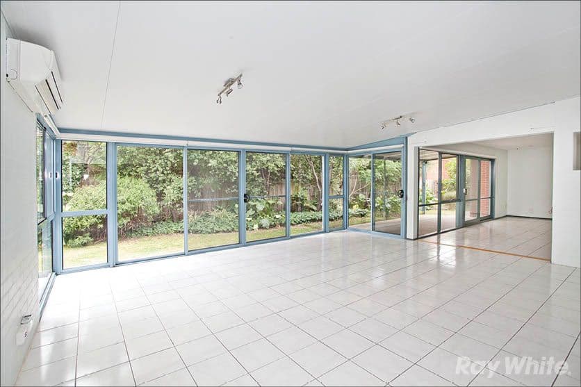 1 Mahogany Avenue, Berwick VIC 3806, Berwick - Thumbnail 3