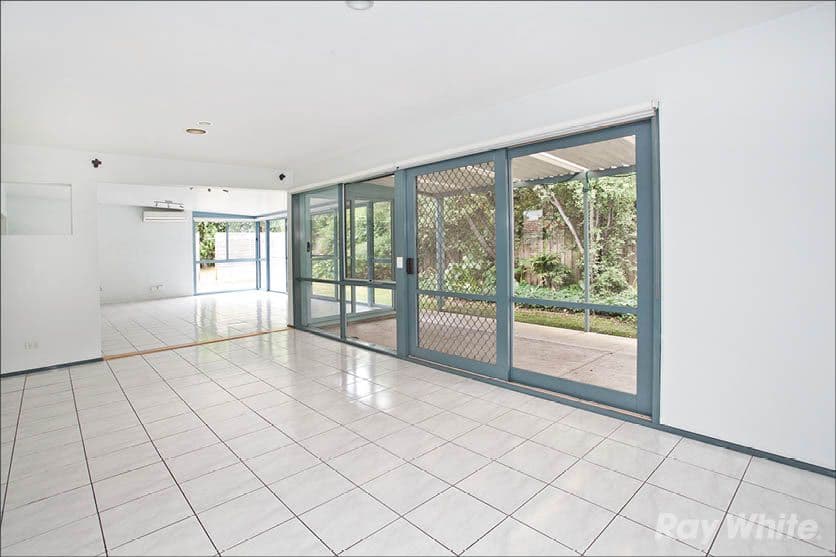 1 Mahogany Avenue, Berwick VIC 3806, Berwick - Thumbnail 4