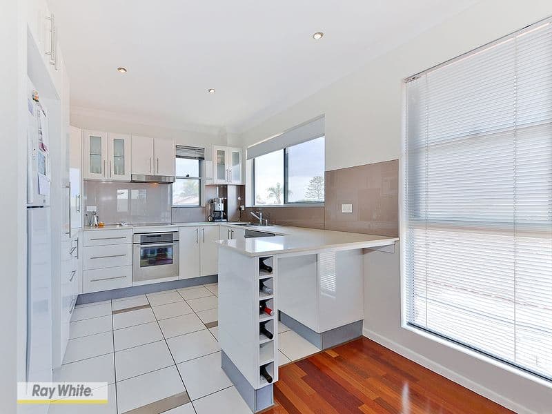 6 GEORGINA Street, WOODY POINT QLD 4019, Woody Point - Thumbnail 2