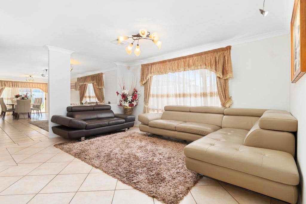 48 Athlone Street, Cecil Hills - Thumbnail 2