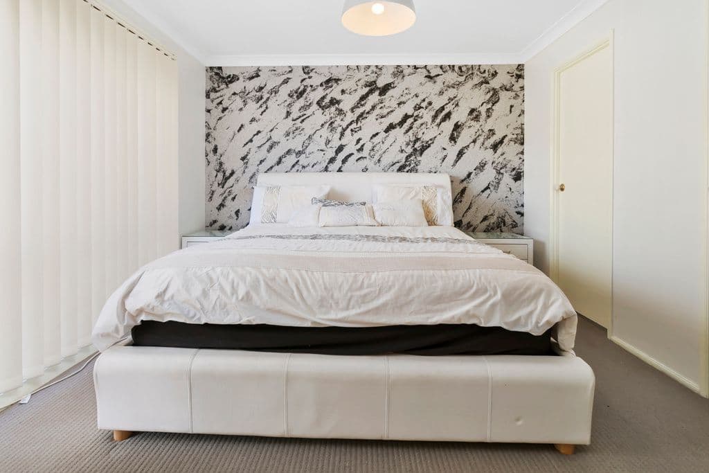 48 Athlone Street, Cecil Hills - Thumbnail 4