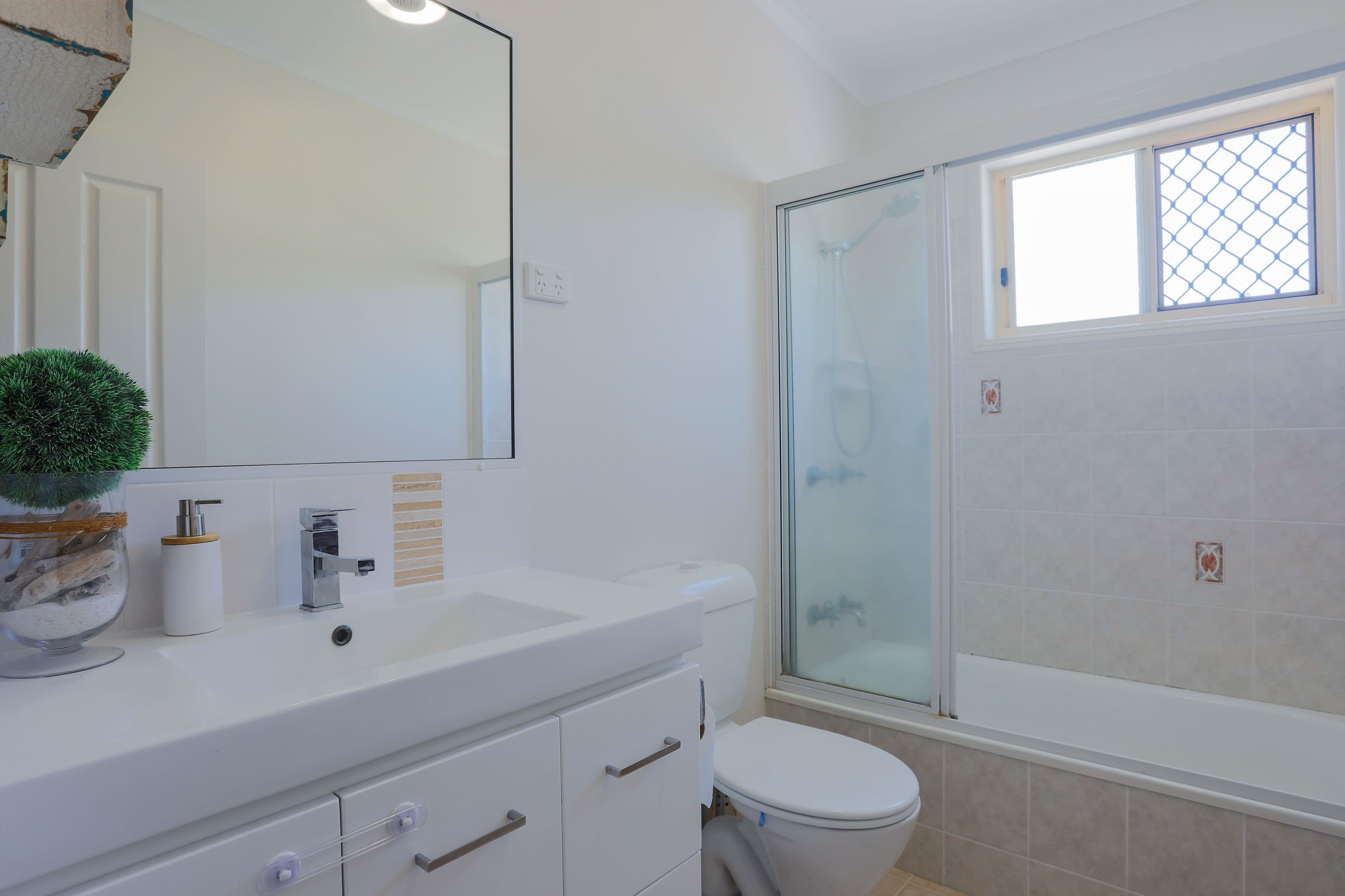 7 Grace Crescent, Slade Point QLD 4740, Slade Point - Thumbnail 6