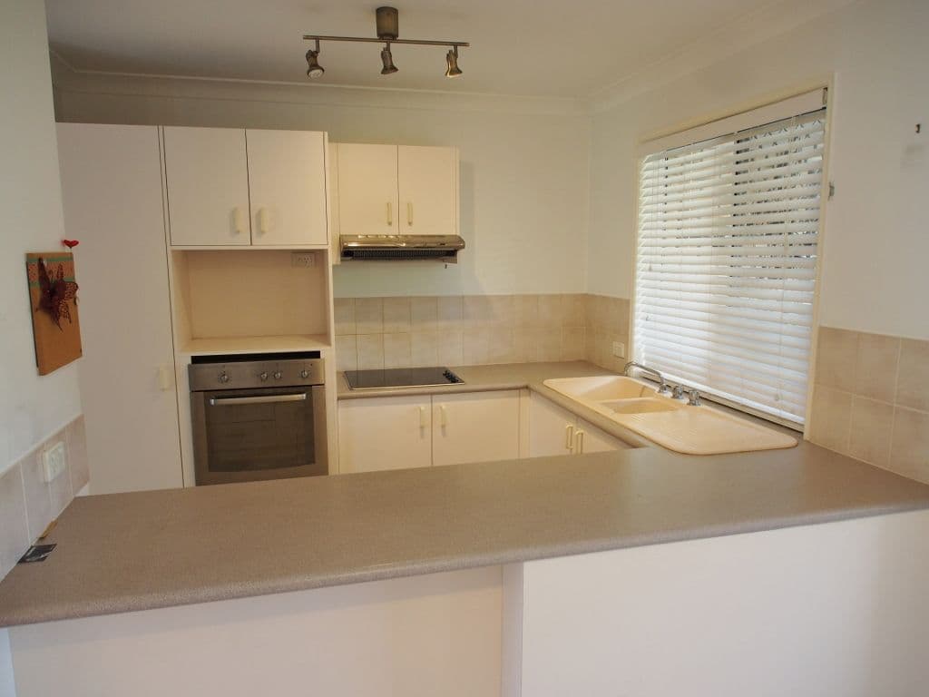 3 Lewis Place, Calamvale QLD 4116, Calamvale - Thumbnail 3