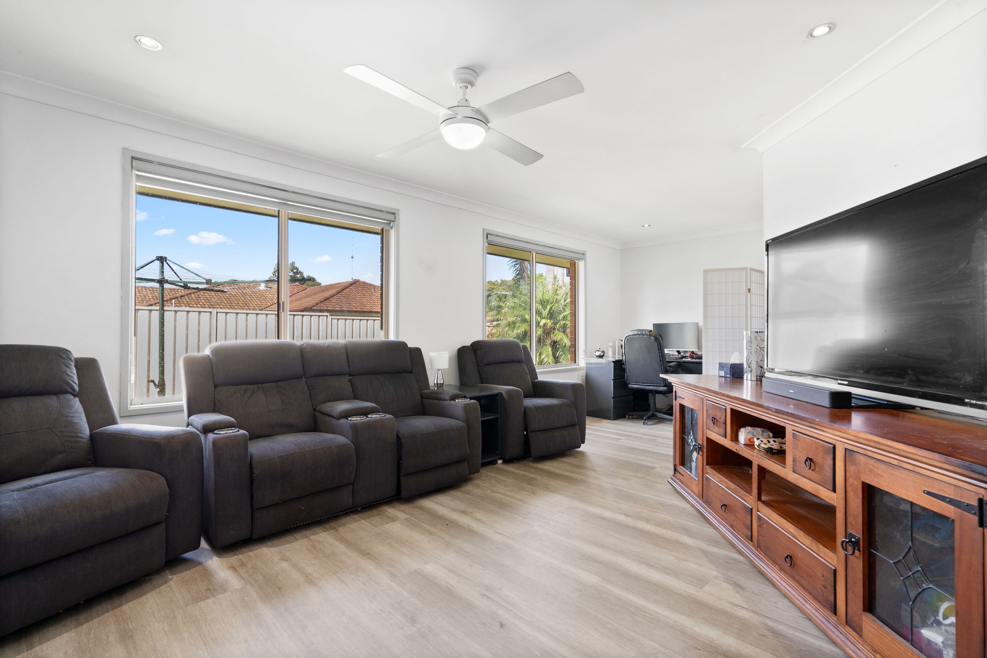 8 Toomung Circuit, Claremont Meadows NSW 2747, Claremont Meadows - Thumbnail 3