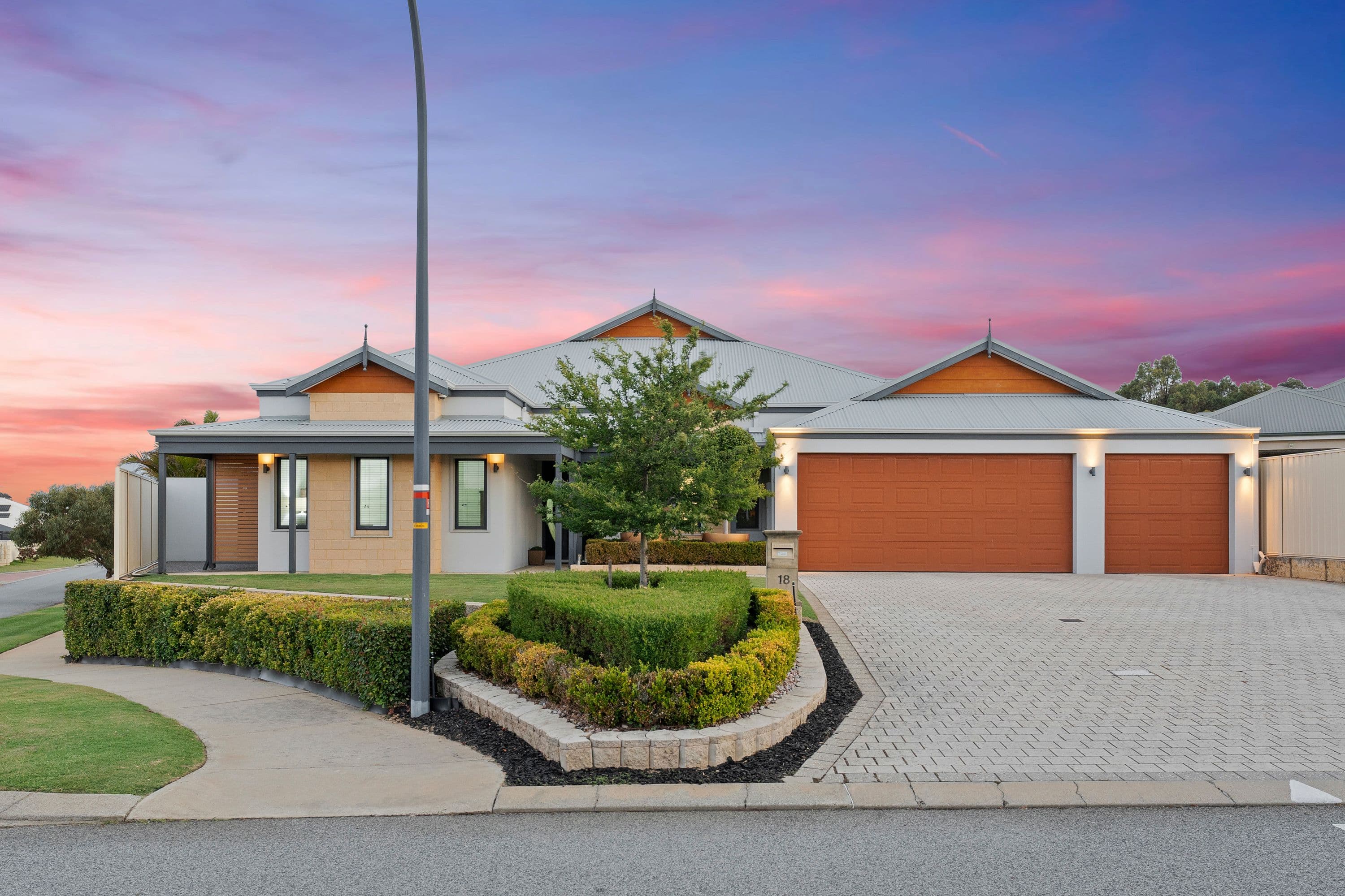 18 Liesham Crescent, Baldivis WA 6171, Baldivis - Thumbnail 2