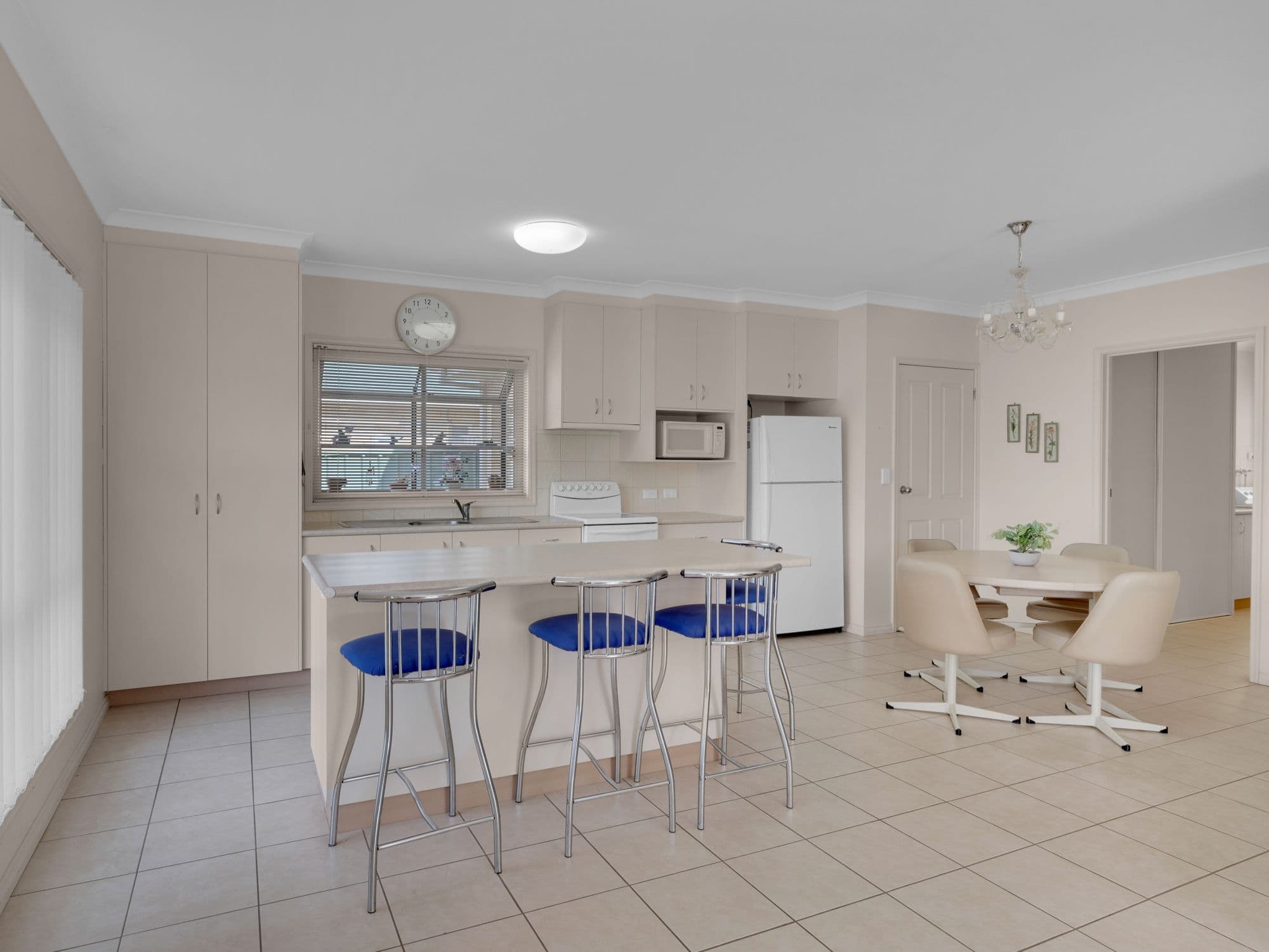 77 Banksia Drive, Corowa NSW 2646, Corowa - Thumbnail 2