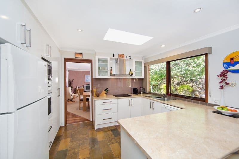 31 Shakespeare Avenue, BATEAU BAY NSW 2261, Bateau Bay - Thumbnail 5