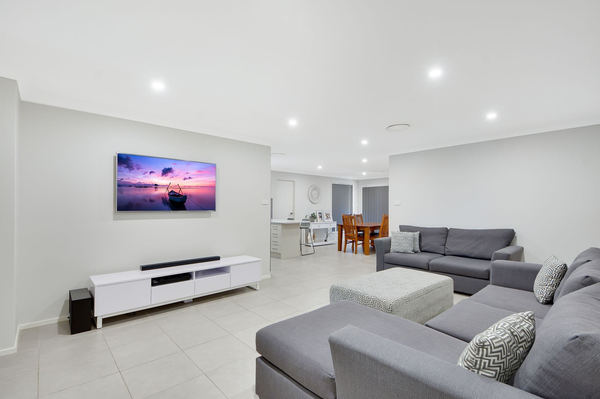 27 Franklin Grove, Oran Park - Thumbnail 3