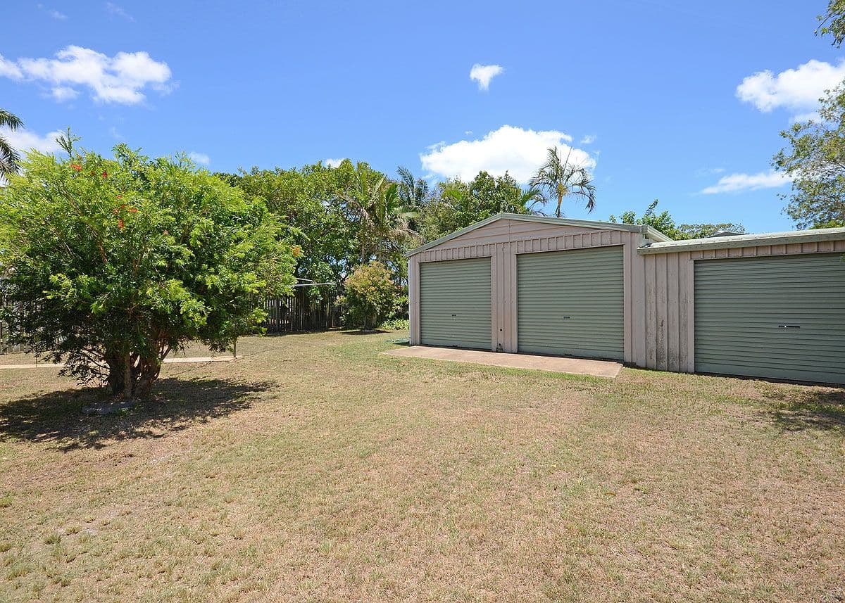 11 Pineapple Avenue, TORQUAY QLD 4655, Torquay - Thumbnail 2