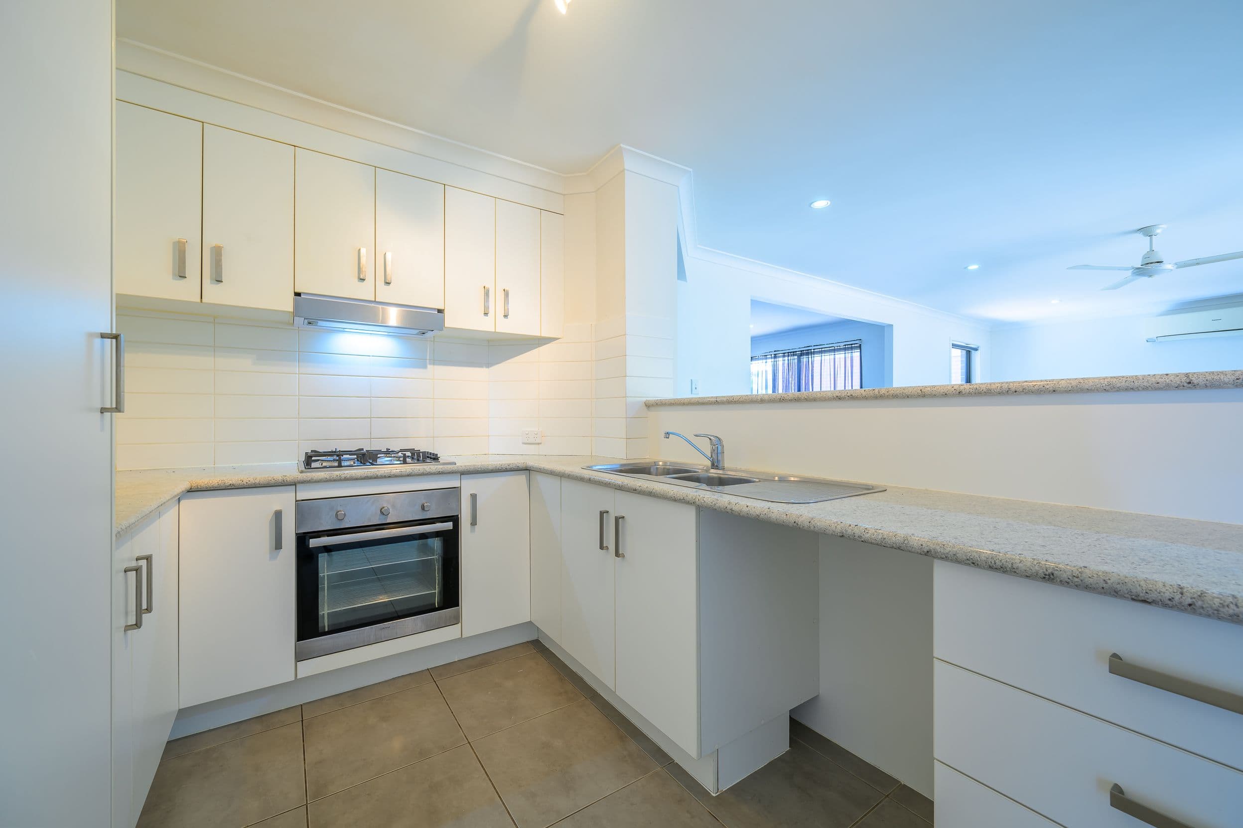 14 Sundowner Road, Clinton QLD 4680, Clinton - Thumbnail 4
