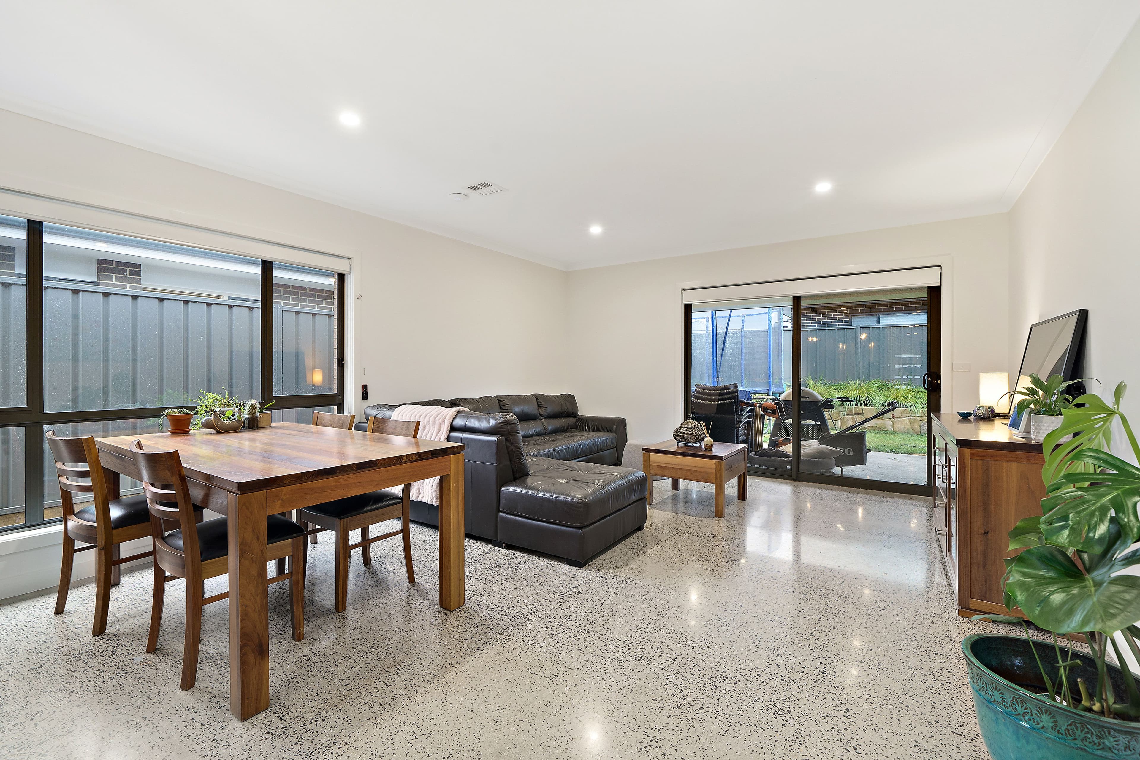 21 Lindbeck Corner, Googong NSW 2620, Googong - Thumbnail 5