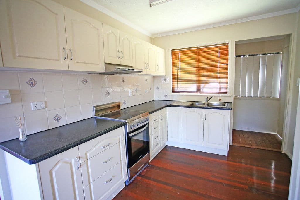 3 Illoura Street, Cranbrook QLD 4814, Cranbrook - Thumbnail 5
