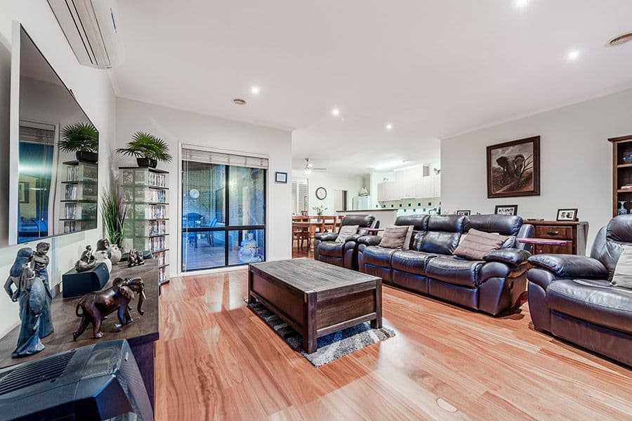 104 Royal Terrace, Craigieburn VIC 3064, Craigieburn - Thumbnail 4