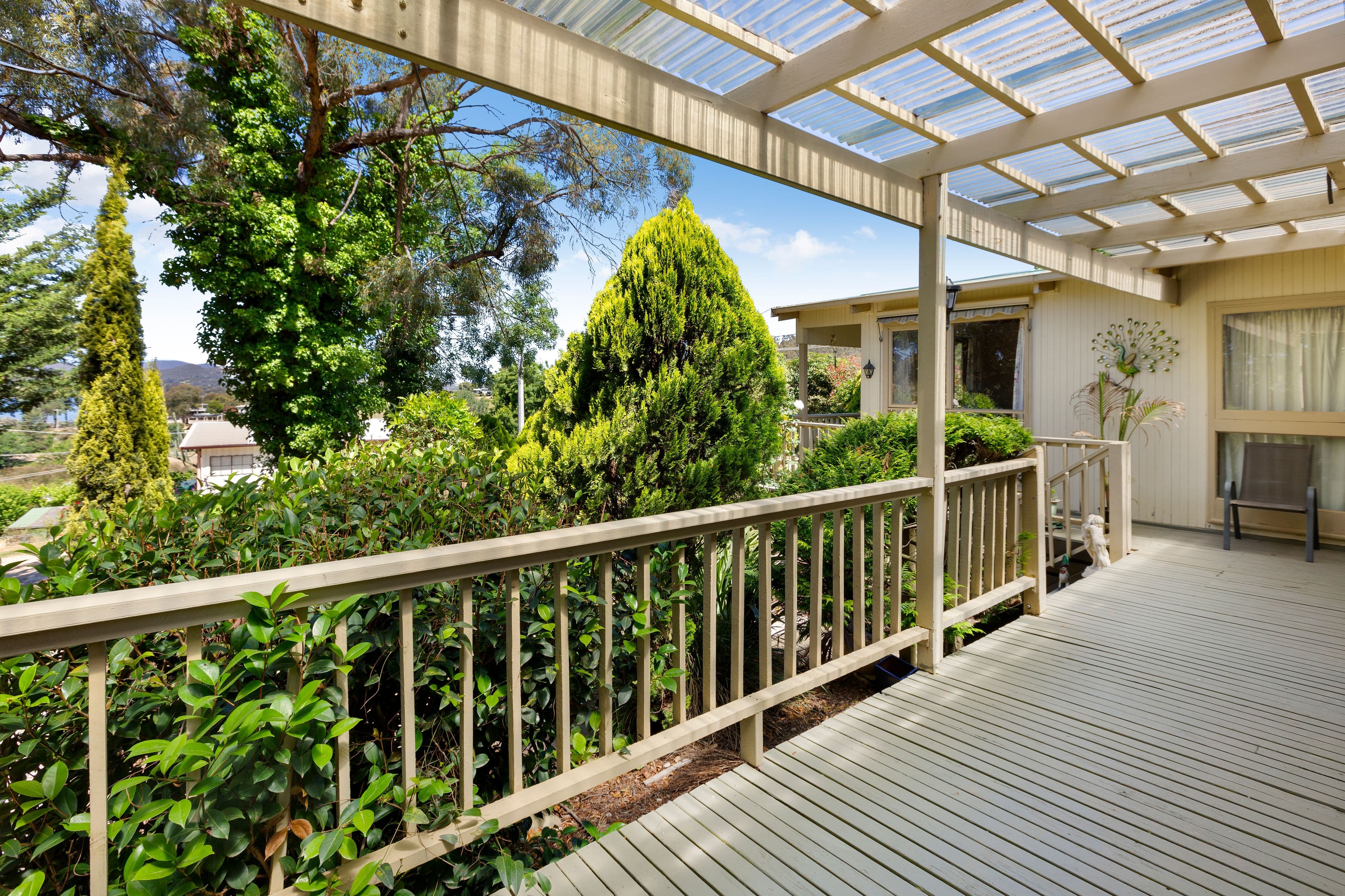 2 Hills Road, Goughs Bay VIC 3723, Goughs Bay - Thumbnail 2