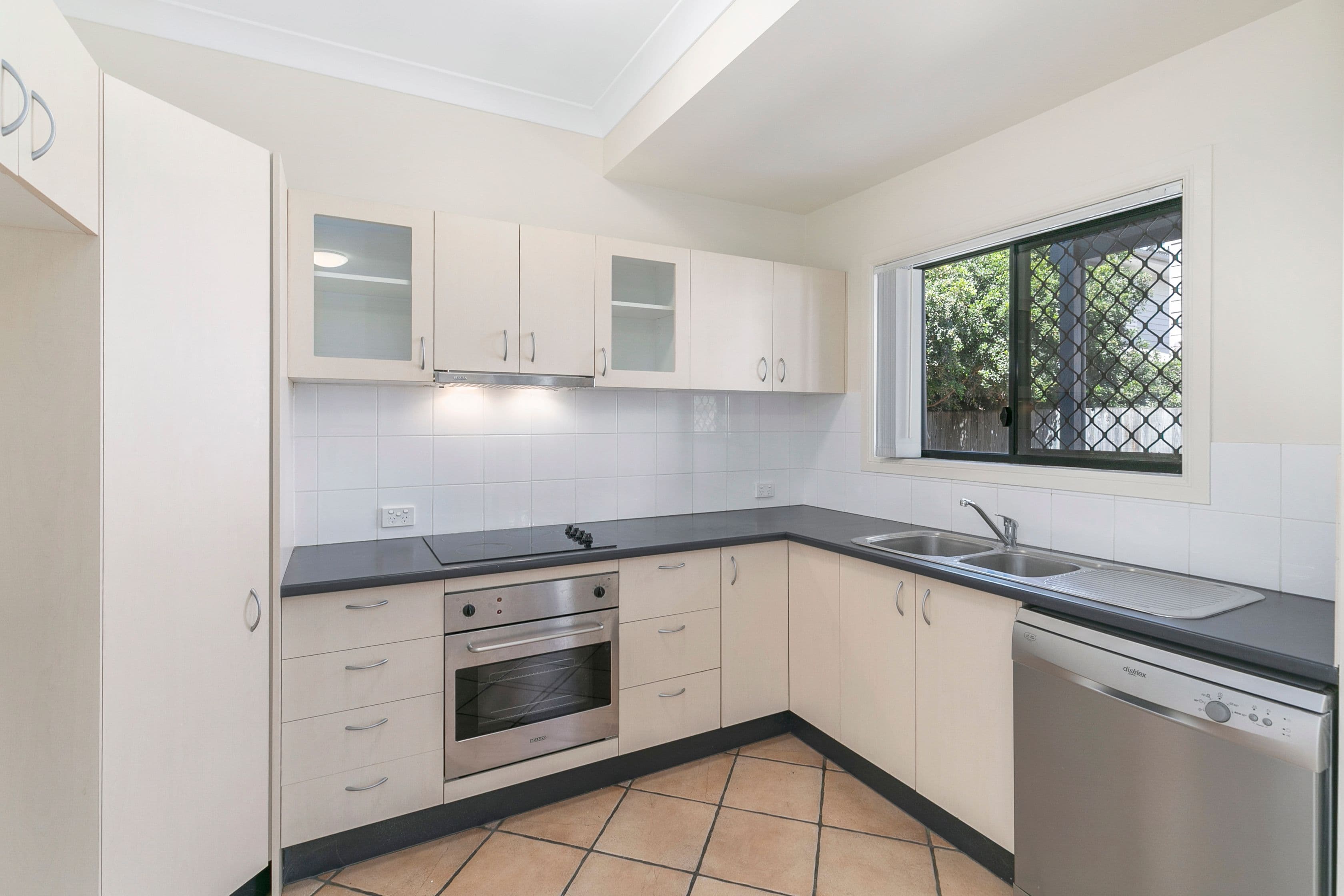 41 Clydesdale Avenue, Annerley QLD 4103, Annerley - Thumbnail 4