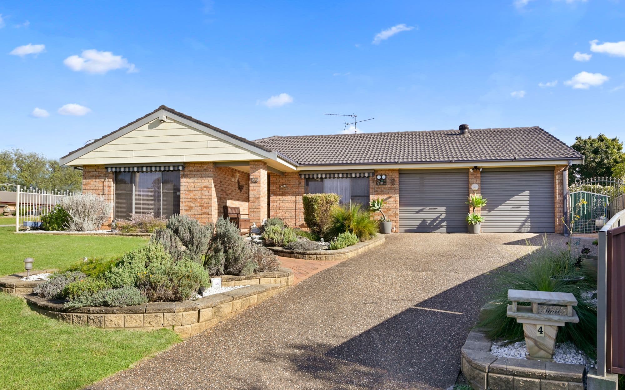 4 Swiveller Close, Ambarvale NSW 2560, Ambarvale - Thumbnail 2