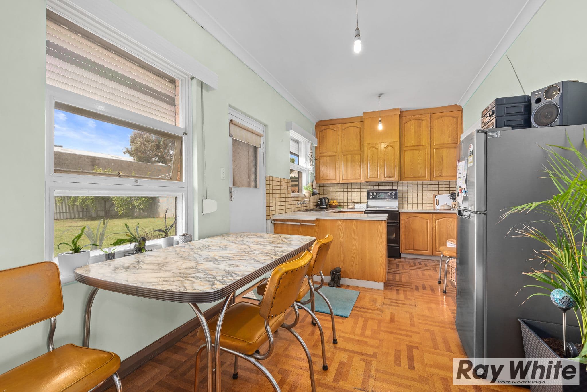 9 Oakleigh Road, Marion SA 5043, Marion - Thumbnail 5