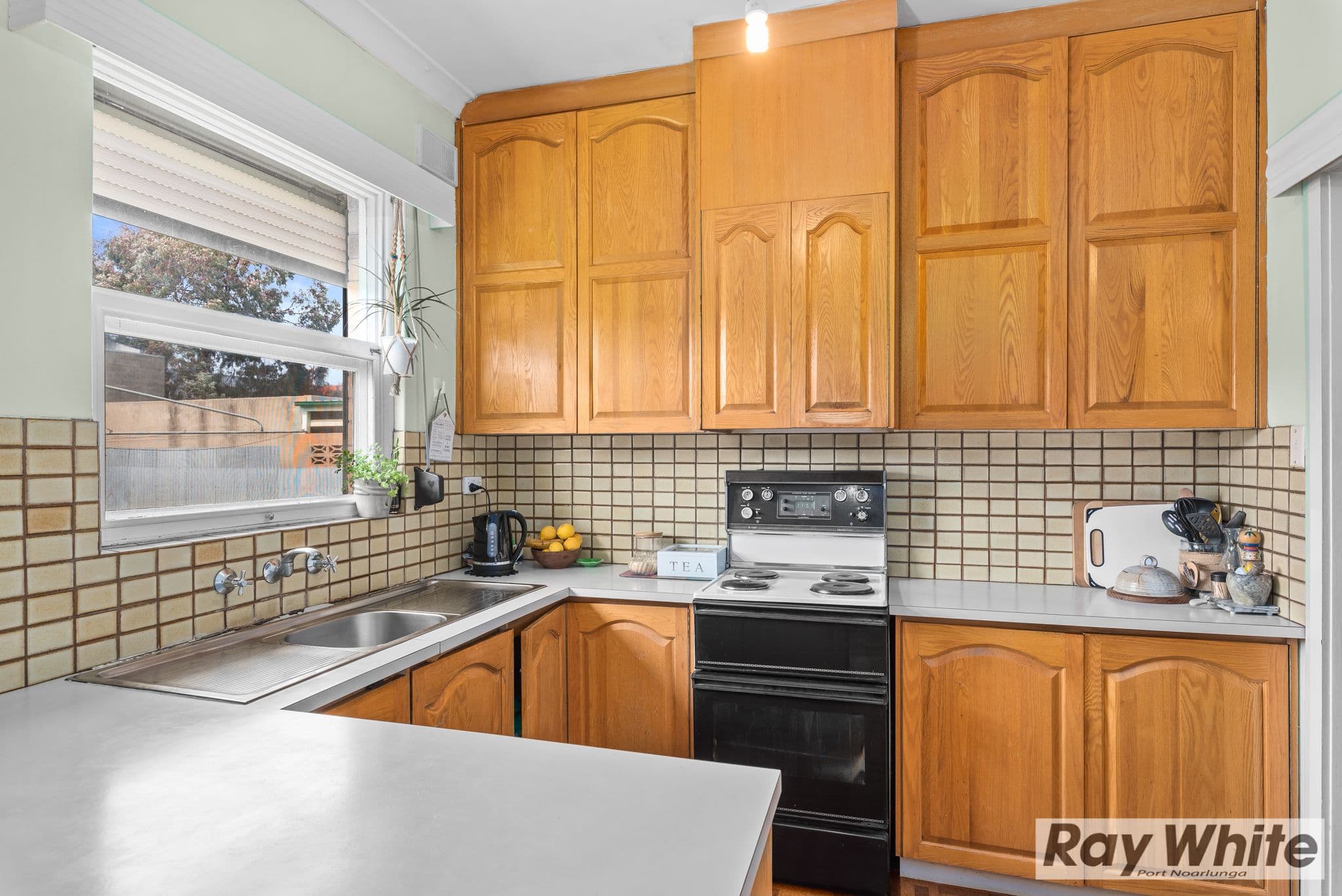 9 Oakleigh Road, Marion SA 5043, Marion - Thumbnail 6