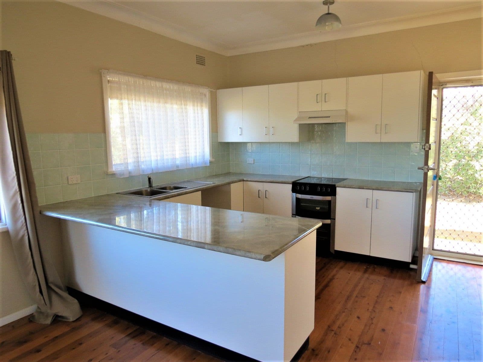 10 Breeza Street, Quirindi NSW 2343, Quirindi - Thumbnail 2