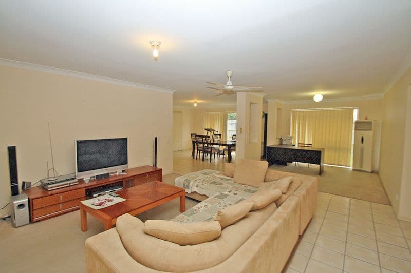 23 Magnolia Grove, ROBERTSON QLD 4109, Robertson - Thumbnail 2