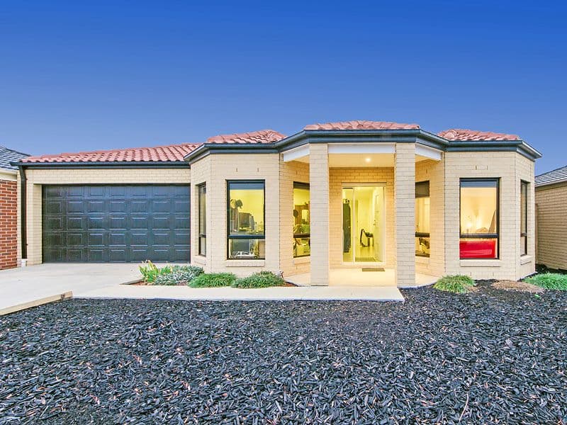 2 Swinburne Court, TRUGANINA VIC 3029, Truganina - Image 1