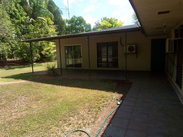 28 Wandaree Street, BATCHELOR NT 0845, Batchelor - Thumbnail 2