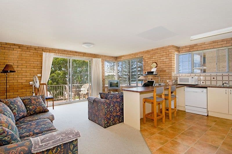 Unit 5 'BarrenJoey' 17 Landsborough Parade, Golden Beach QLD 4551, Golden Beach - Thumbnail 2
