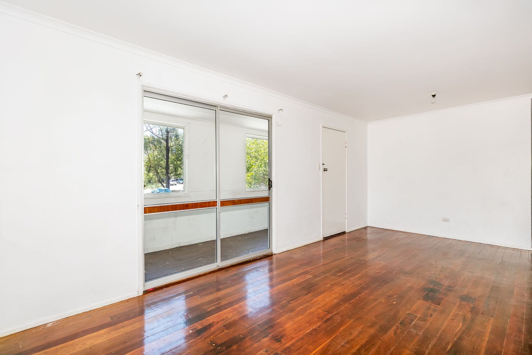76 Charles Avenue, Logan Central QLD 4114, Logan Central - Thumbnail 4