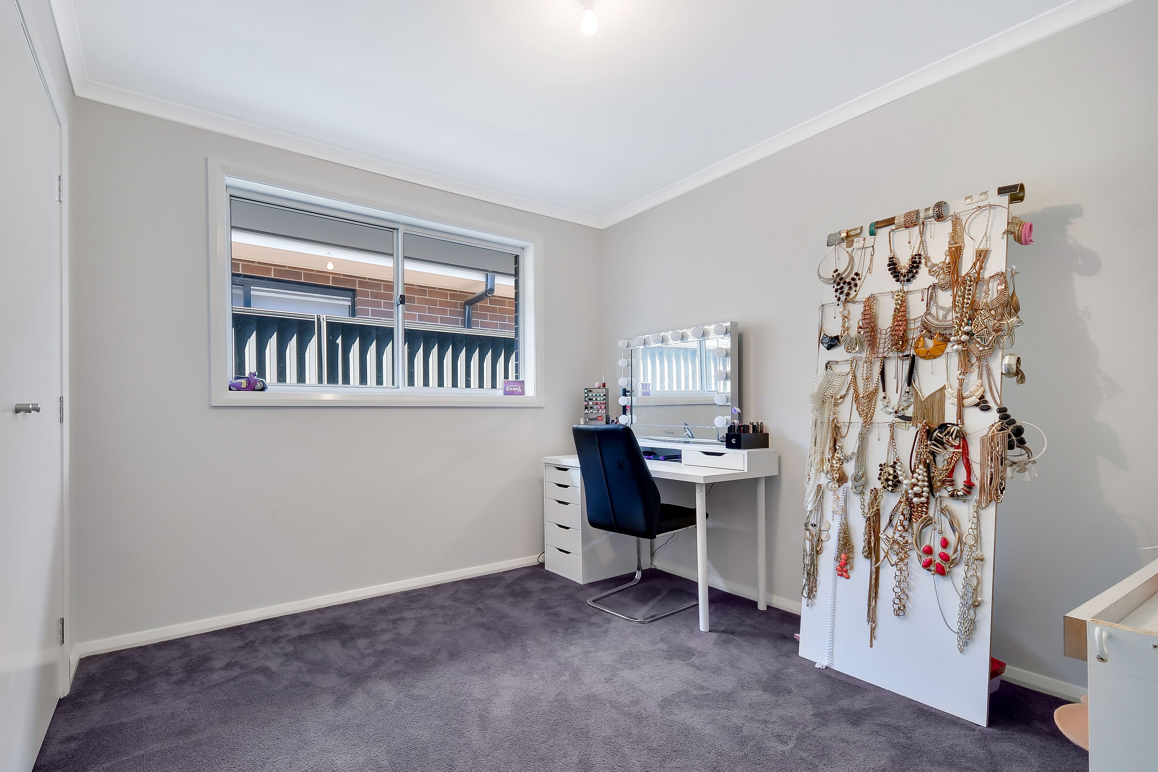 46 Silverton Street, Gregory Hills - Thumbnail 7