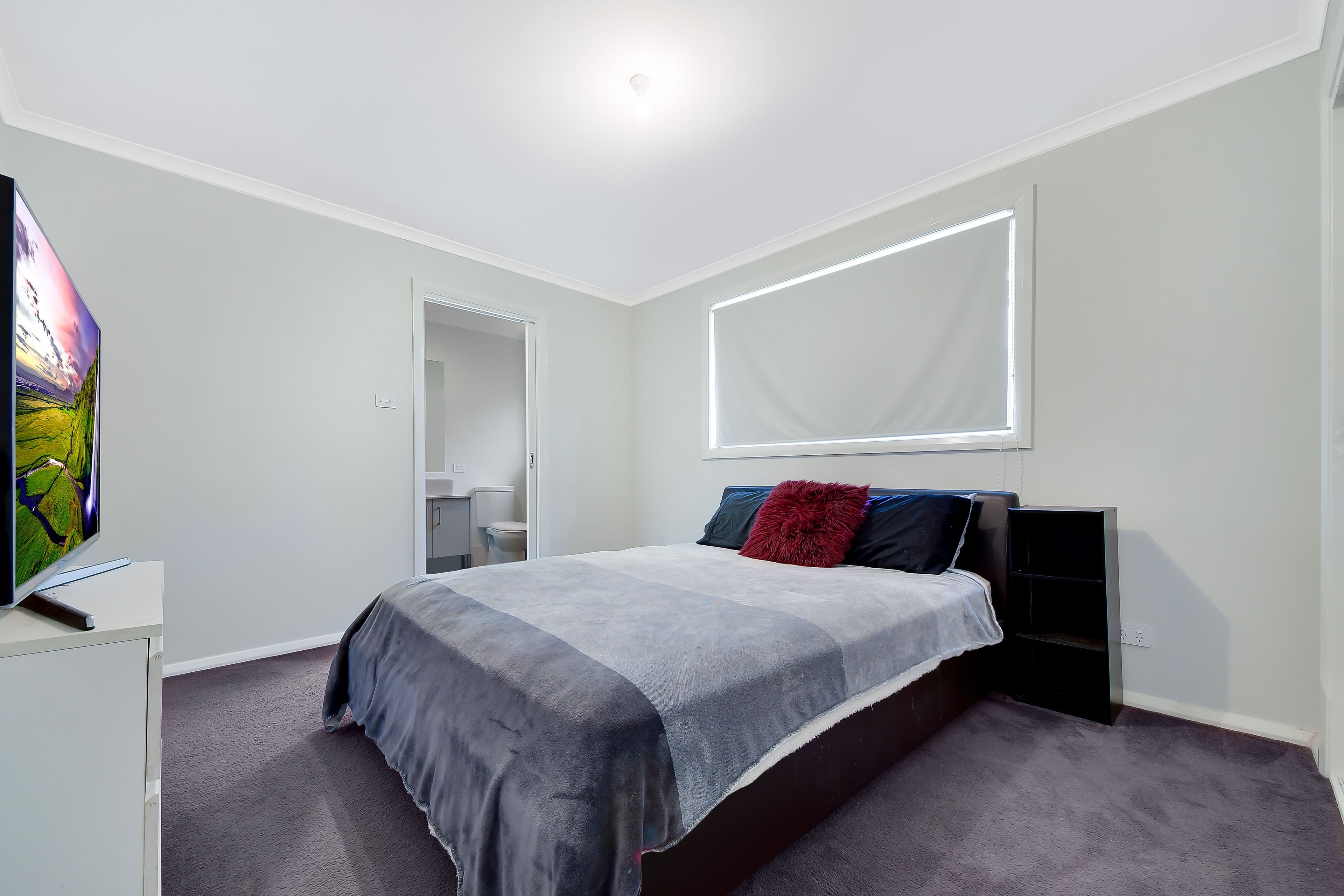 46 Silverton Street, Gregory Hills - Thumbnail 8