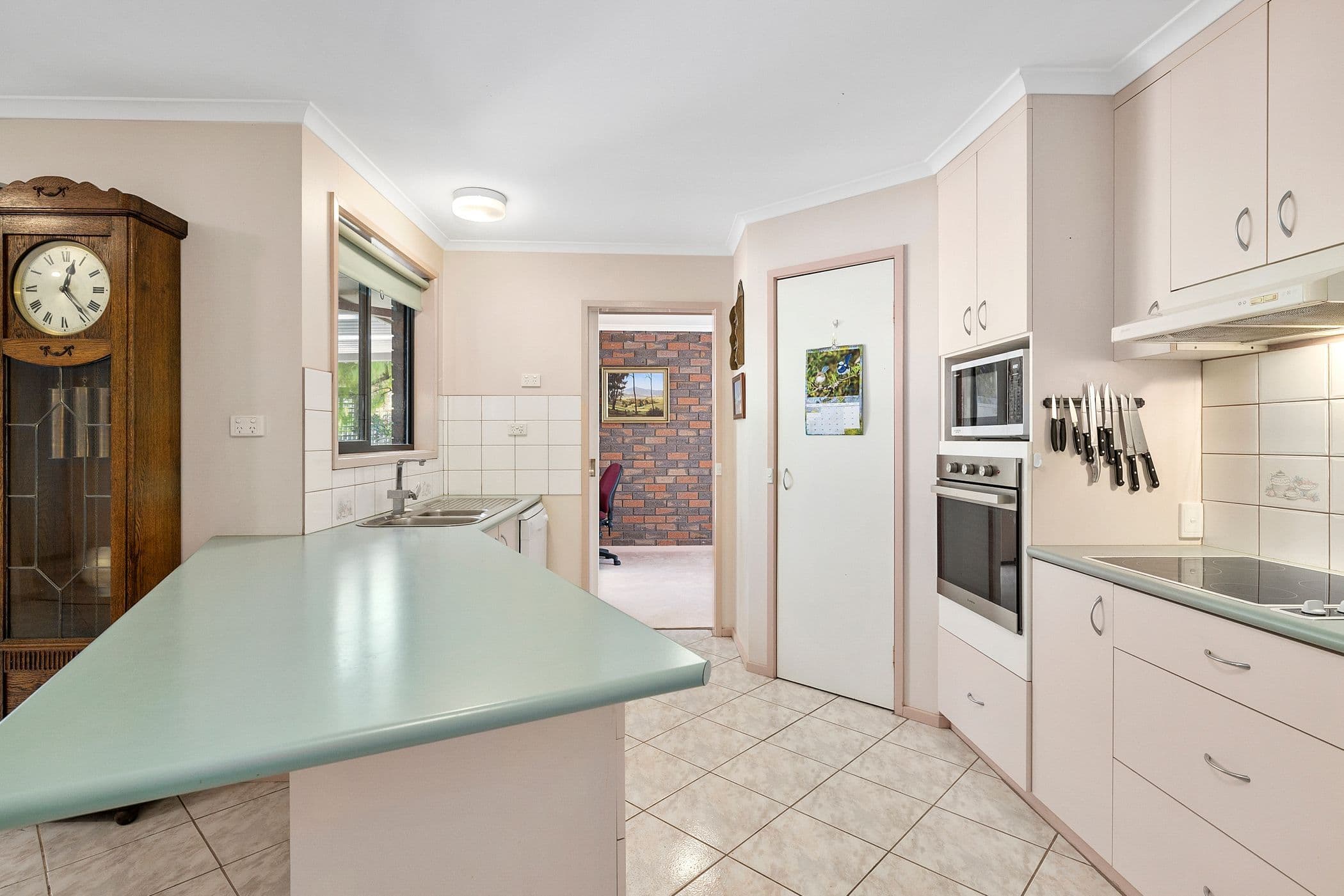 10 Blackie Avenue, Ararat VIC 3377, Ararat - Thumbnail 3