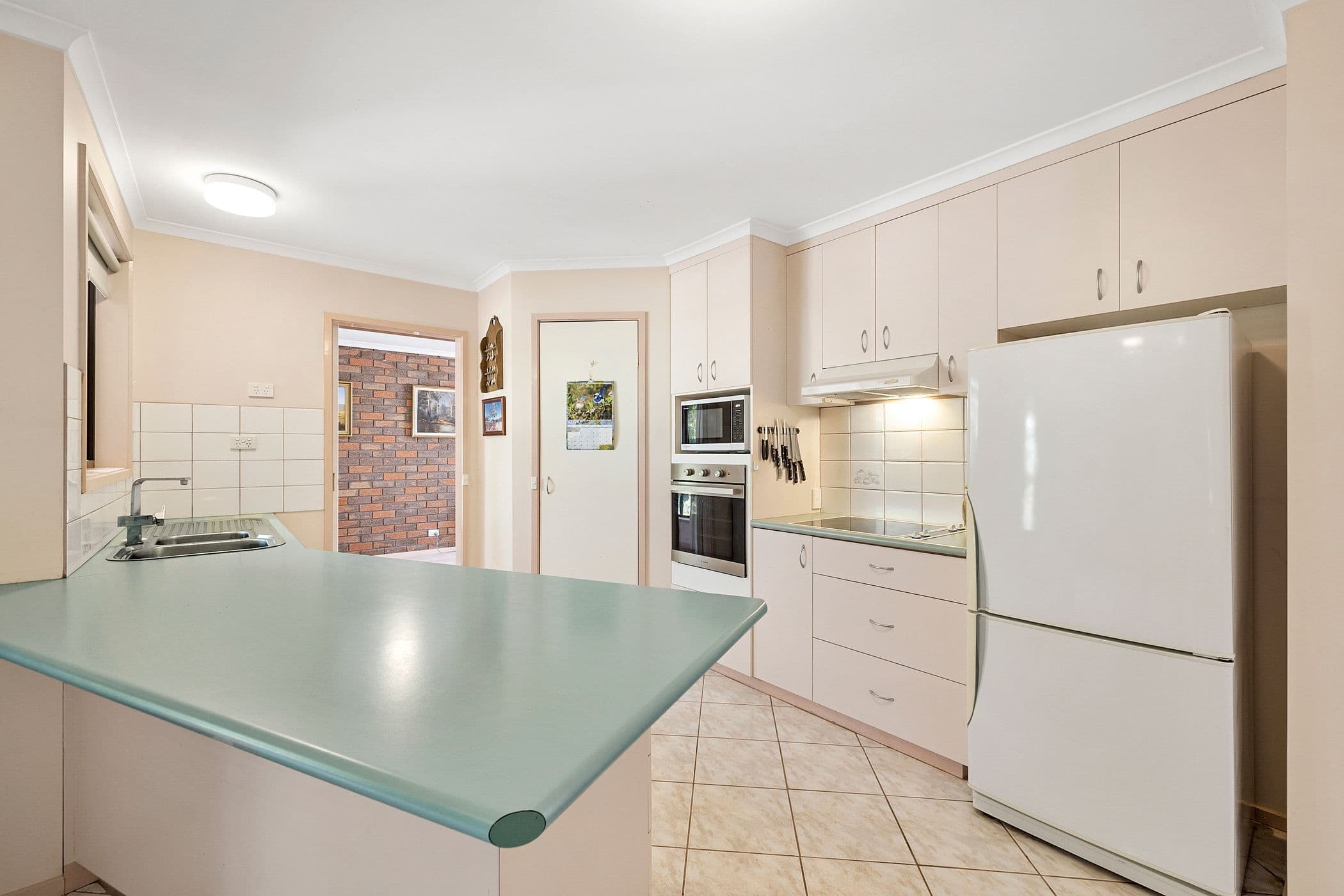 10 Blackie Avenue, Ararat VIC 3377, Ararat - Thumbnail 4