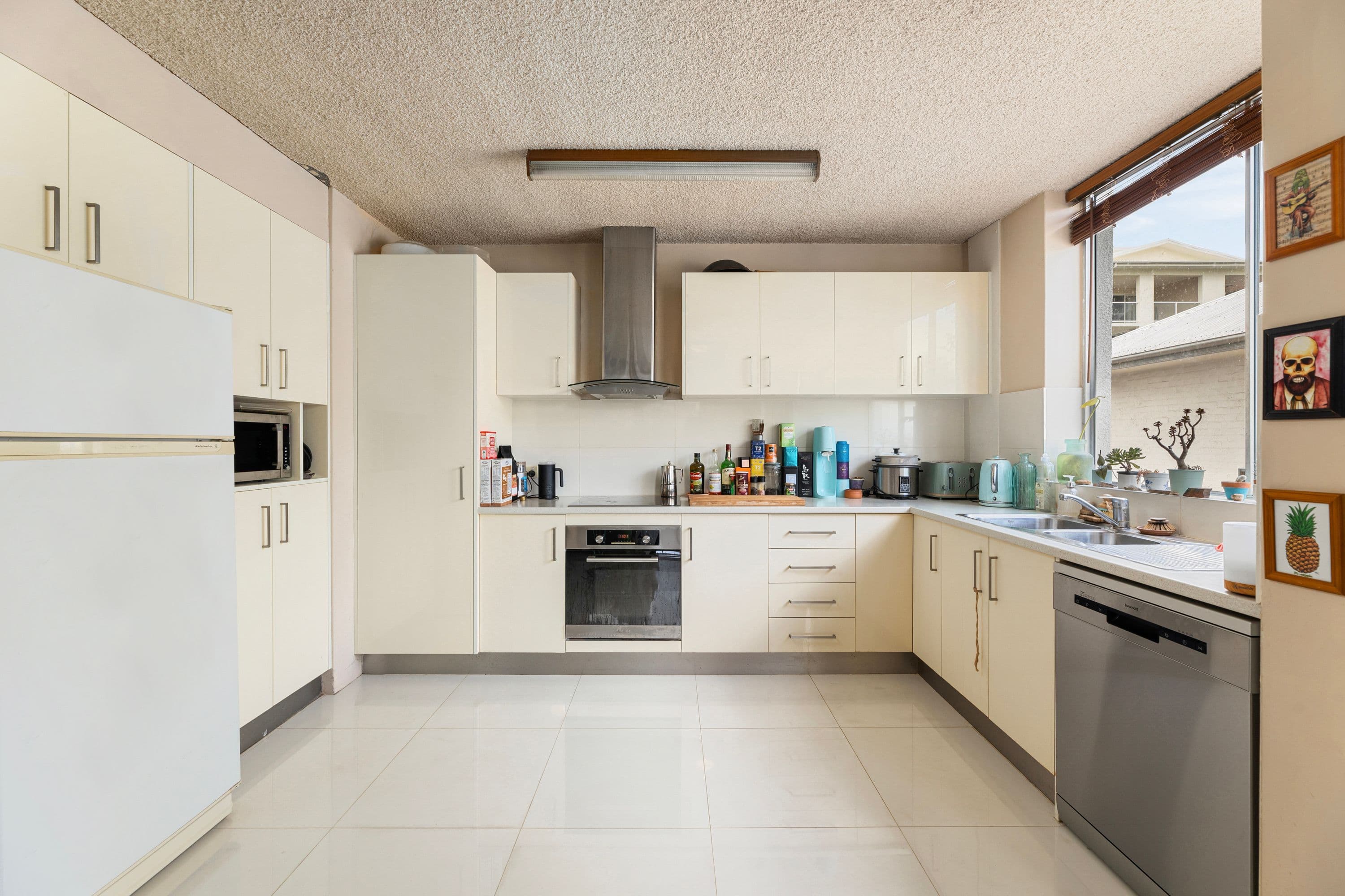 12 Underhill Avenue, Indooroopilly QLD 4068, Indooroopilly - Thumbnail 2
