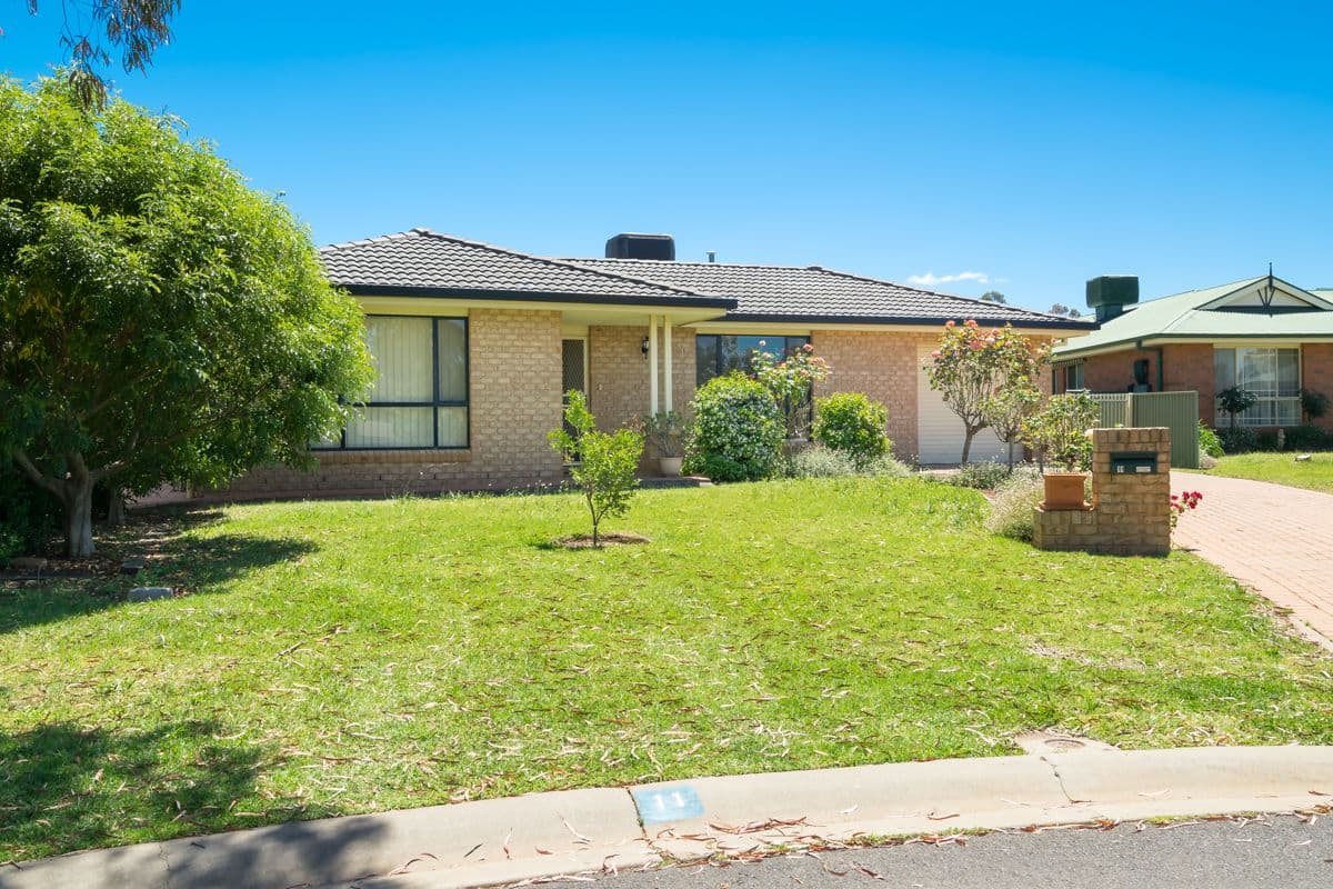 1 Tulloch Place, Dubbo - Image 1