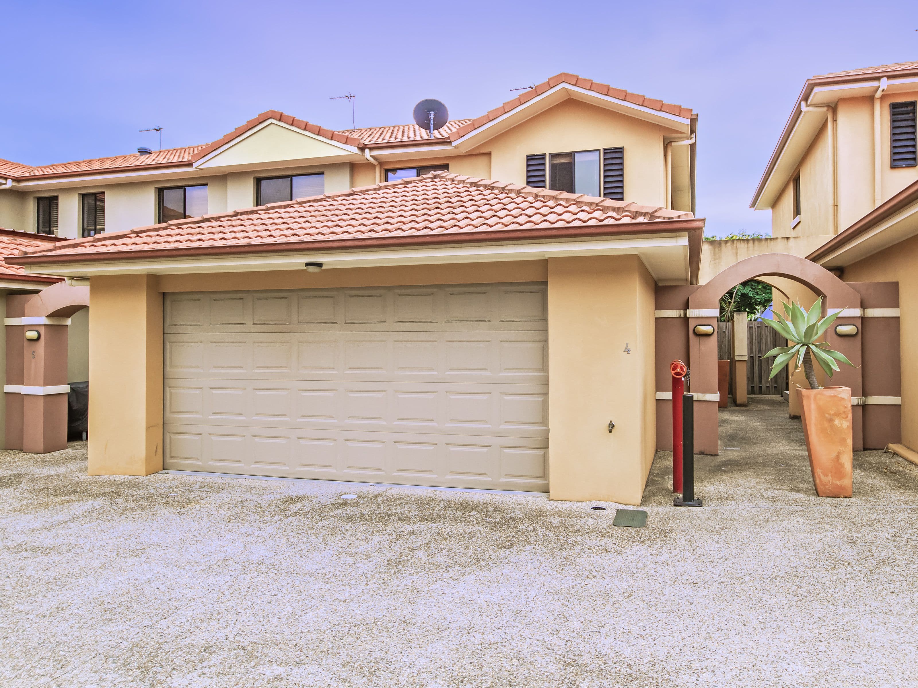 2 Geraldton Drive, Varsity Lakes QLD 4227, Varsity Lakes - Image 1