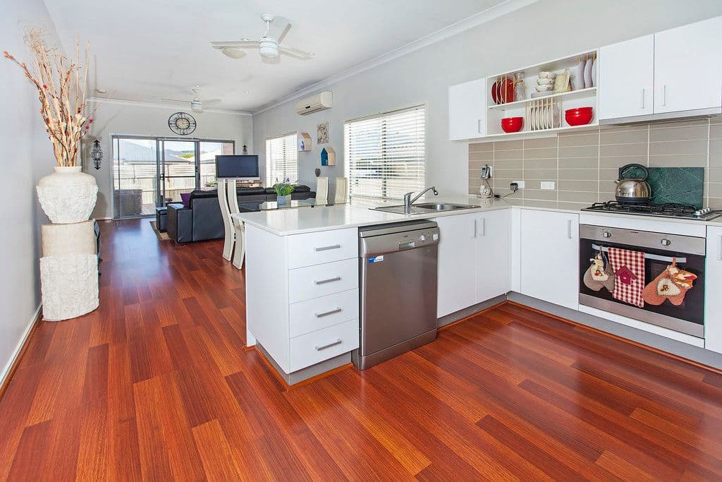 7 Hillsborough Place, Springfield Lakes QLD 4300, Springfield Lakes - Thumbnail 5